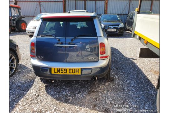 09/59 MINI COOPER D CLUBMAN - 1560cc 5dr Estate (Blue) - Image 44 of 69