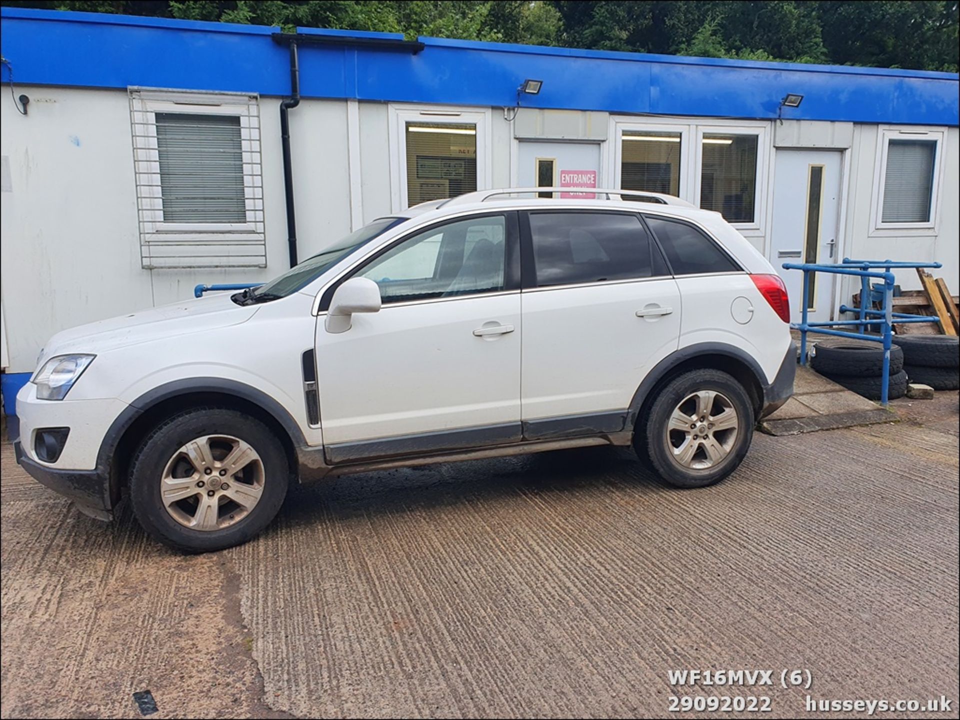 16/16 VAUXHALL ANTARA DIAMOND CDTI S/S - 2231cc 5dr Hatchback (White) - Image 6 of 31