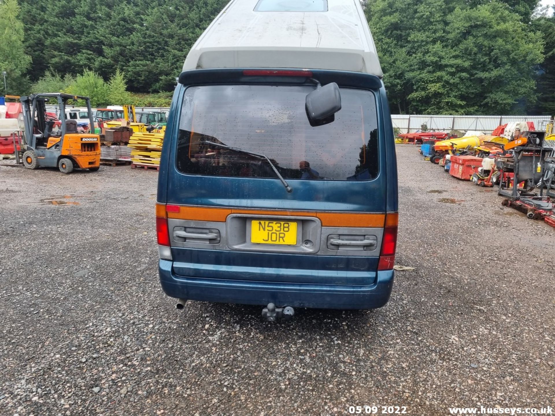 1995 MAZDA BONGO - 2498cc 4dr Estate (Green) - Image 17 of 30