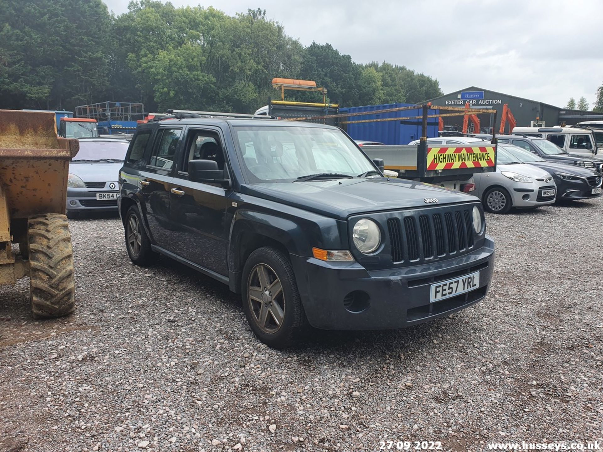 07/57 JEEP PATRIOT SPORT CRD - 1968cc 5dr Hatchback (Blue) - Image 3 of 25