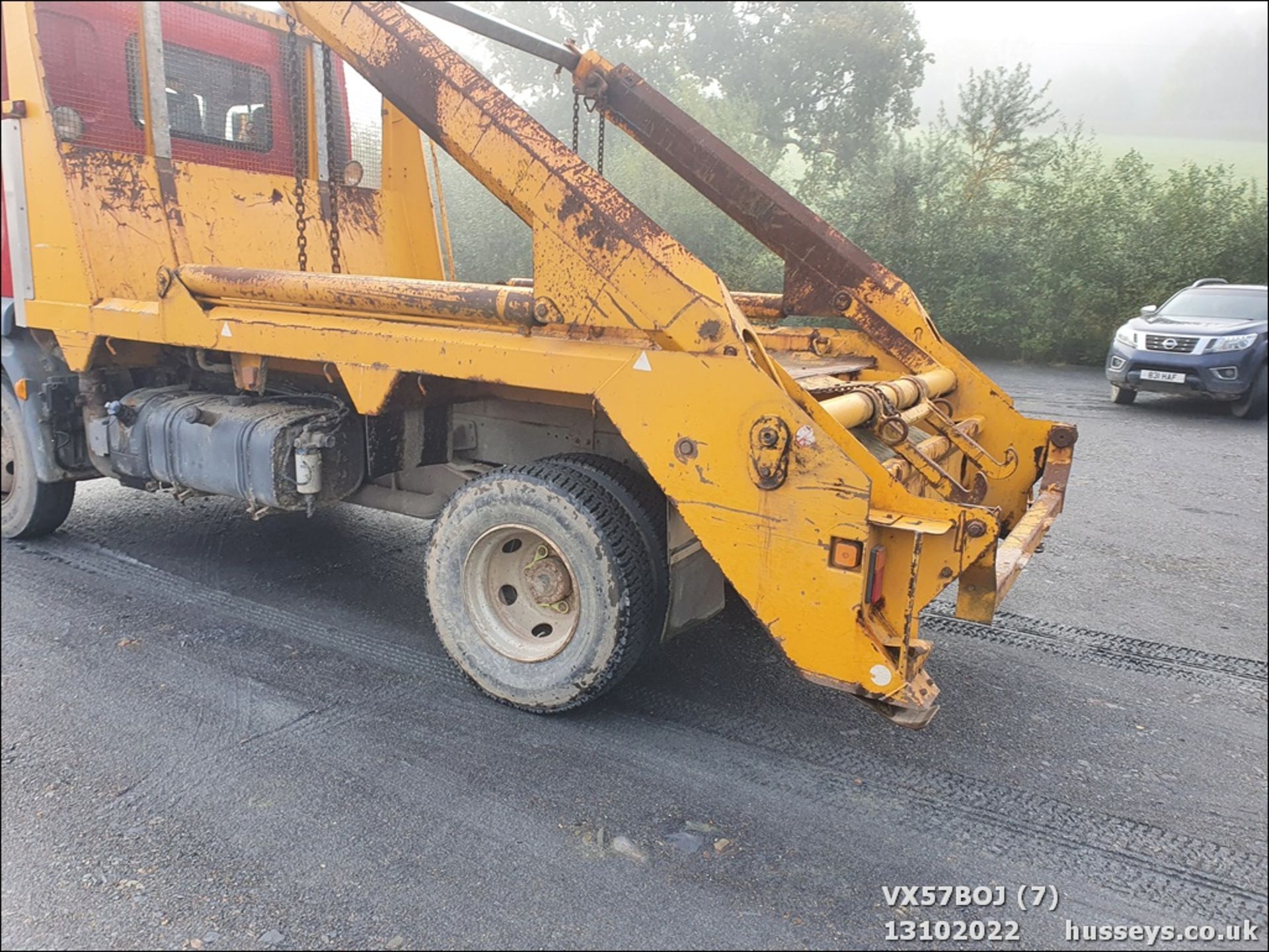 08/57 DAF TRUCKS LF - 4500cc SKIP LORRY 2dr (Red/yellow, 177k) - Image 7 of 25