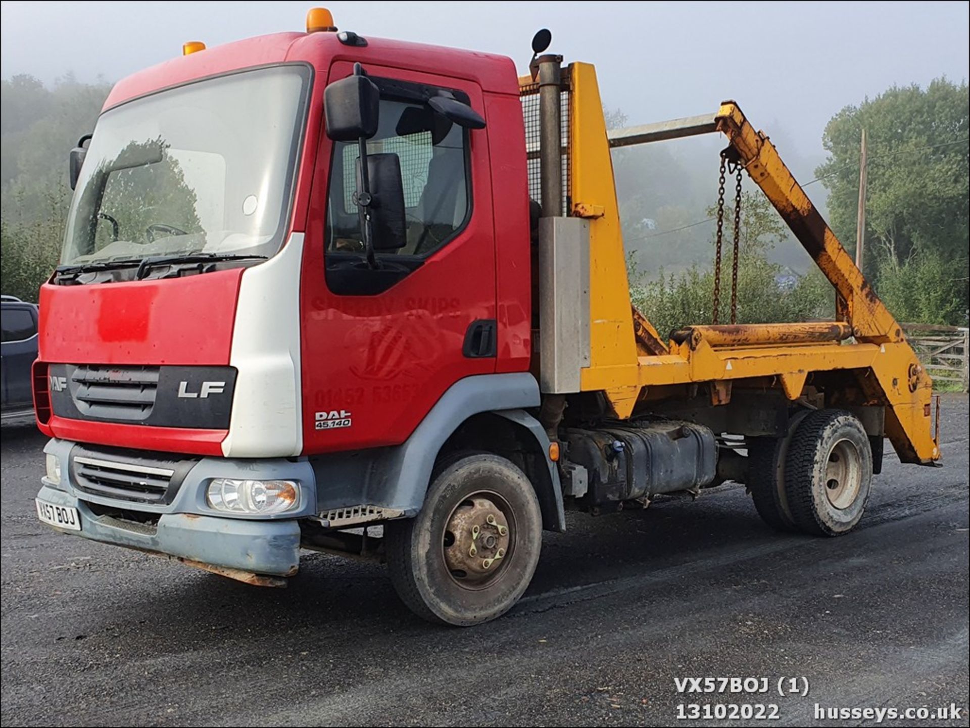 08/57 DAF TRUCKS LF - 4500cc SKIP LORRY 2dr (Red/yellow, 177k)