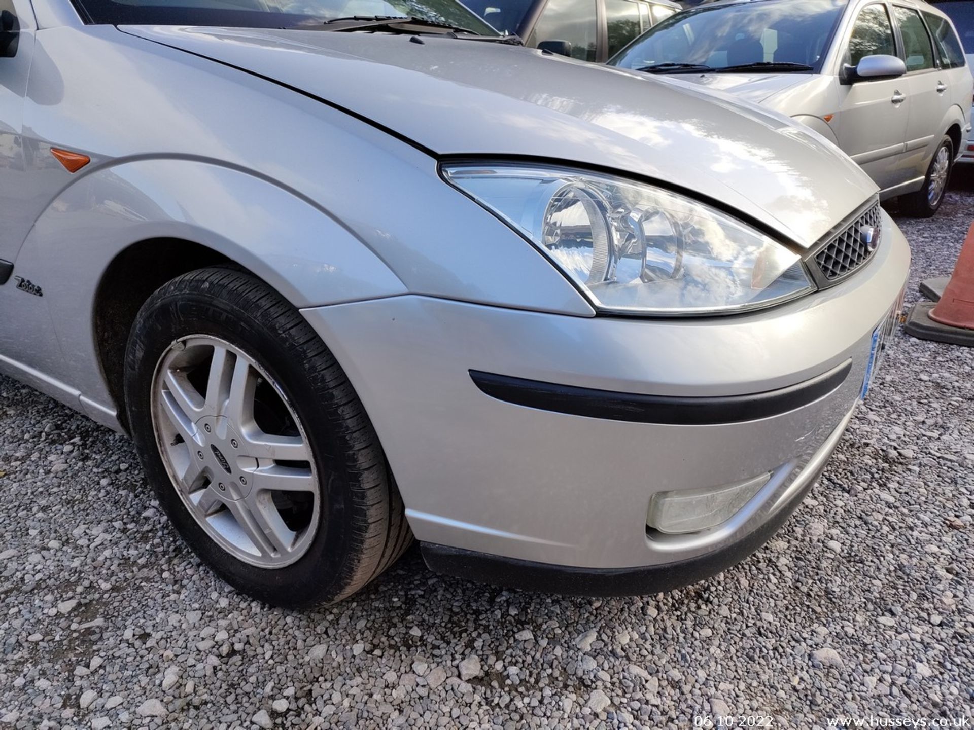 04/04 FORD FOCUS - 1796cc 5dr Estate (Silver, 62k) - Image 2 of 23