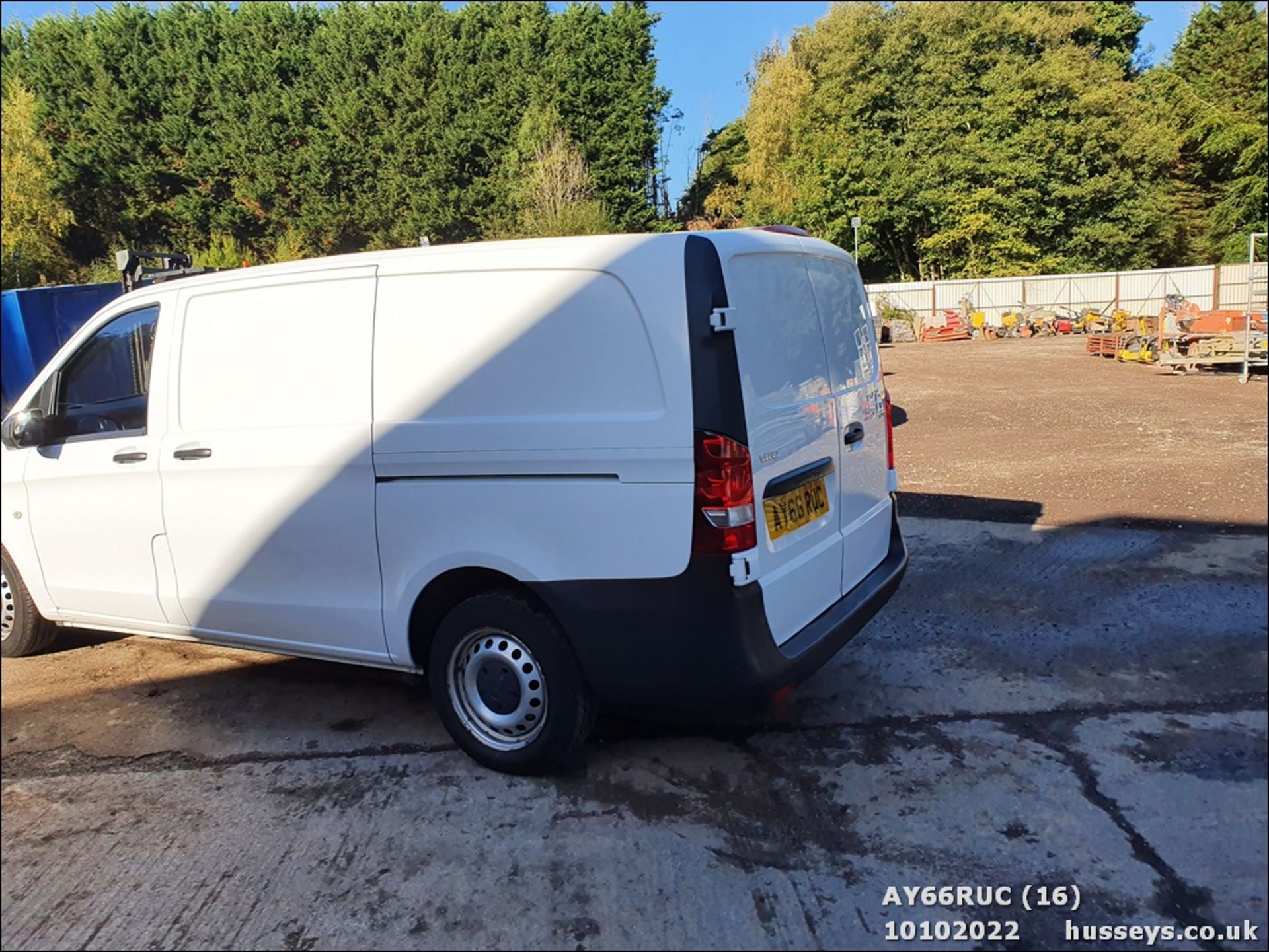 16/66 MERCEDES-BENZ VITO 111 CDI - 1598cc 6dr Van (White, 96k) - Image 16 of 31