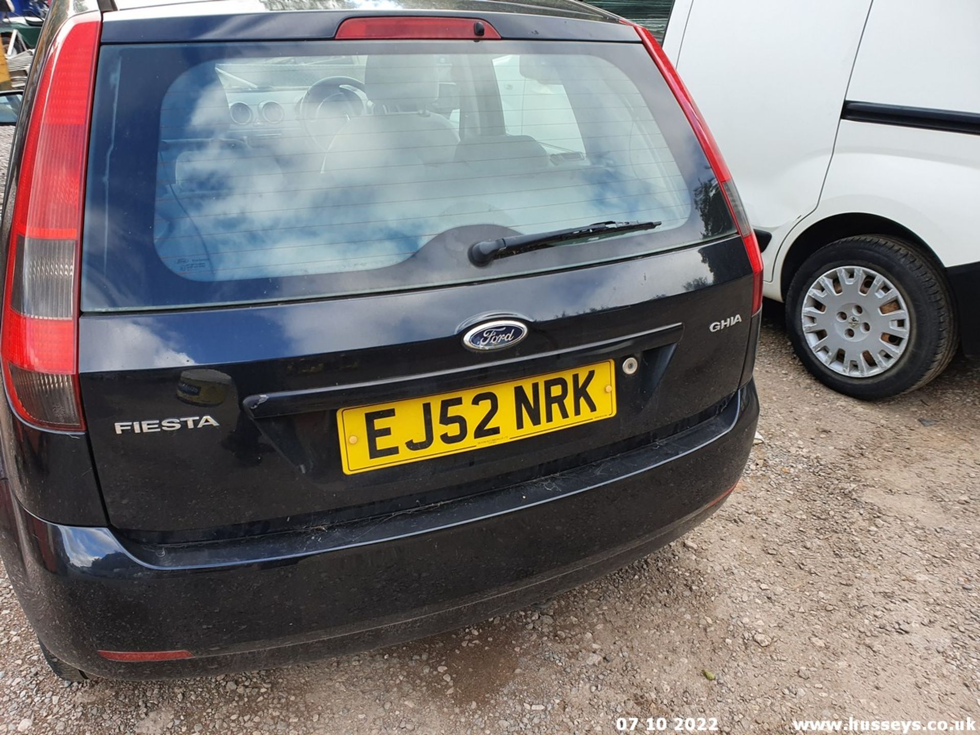 02/52 FORD FIESTA GHIA - 1388cc 5dr Hatchback (Black) - Image 16 of 21