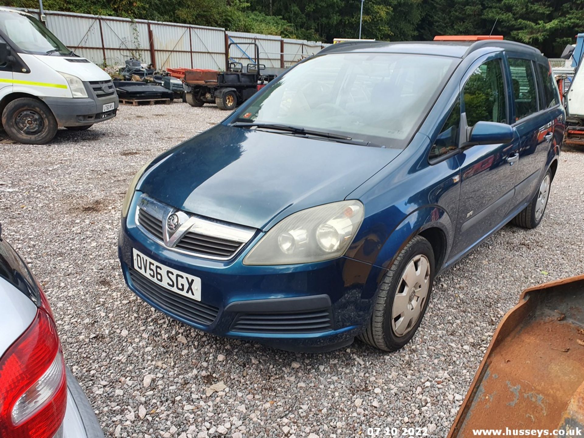 06/56 VAUXHALL ZAFIRA LIFE - 1598cc 5dr MPV (Turquoise, 104k) - Image 22 of 29