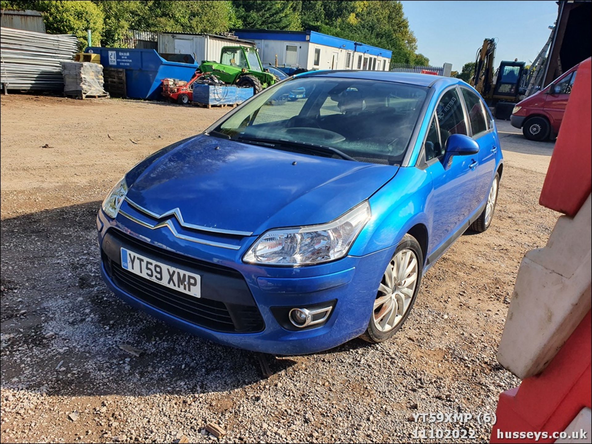 09/59 CITROEN C4 EXCLUSIVE 16V - 1598cc 5dr Hatchback (Blue) - Image 12 of 37