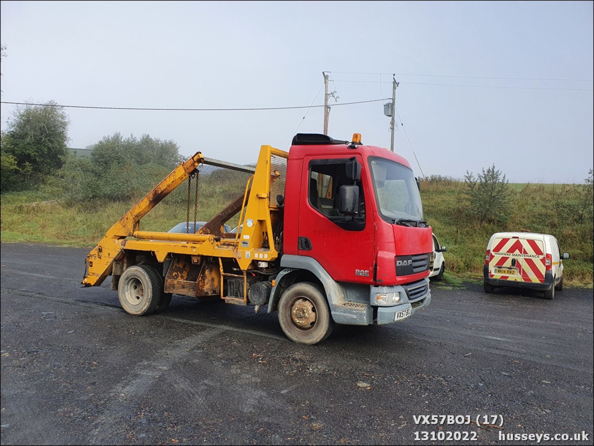 08/57 DAF TRUCKS LF - 4500cc SKIP LORRY 2dr (Red/yellow, 177k) - Image 17 of 25