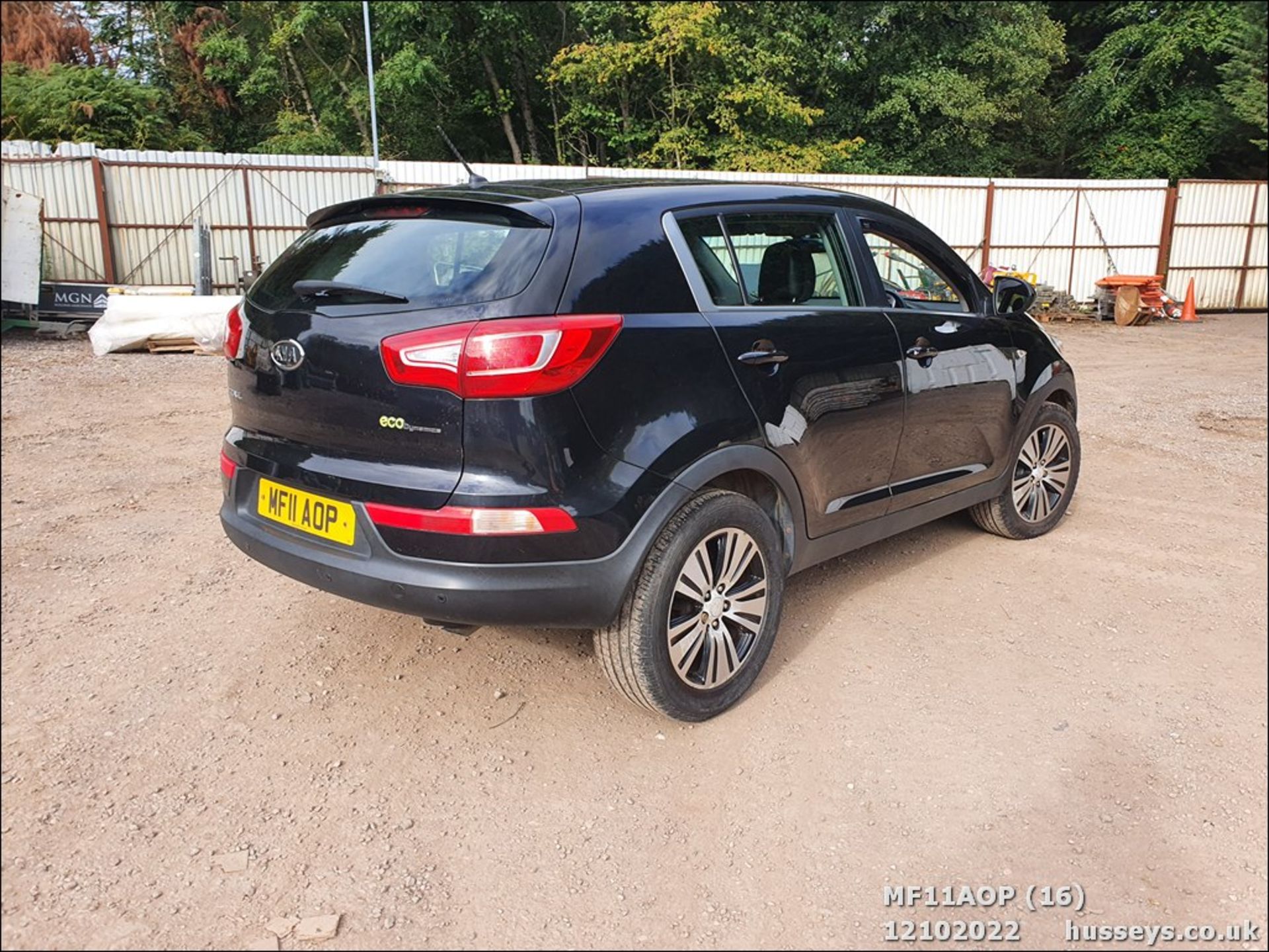 11/11 KIA SPORTAGE 1 CRDI - 1685cc 5dr Estate (Black, 135k) - Image 16 of 38