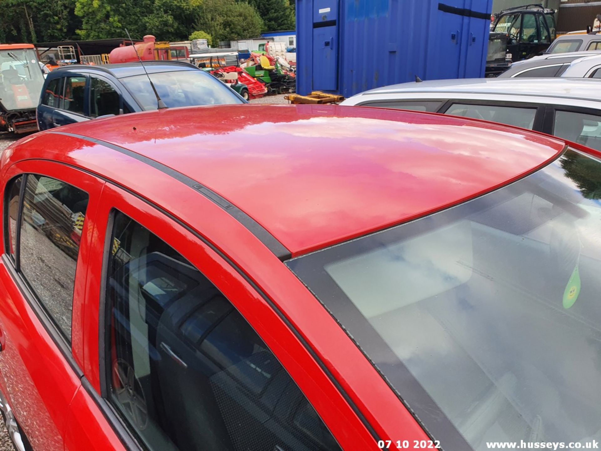 08/08 VAUXHALL CORSA BREEZE - 1229cc 5dr Hatchback (Red, 70k) - Image 11 of 27