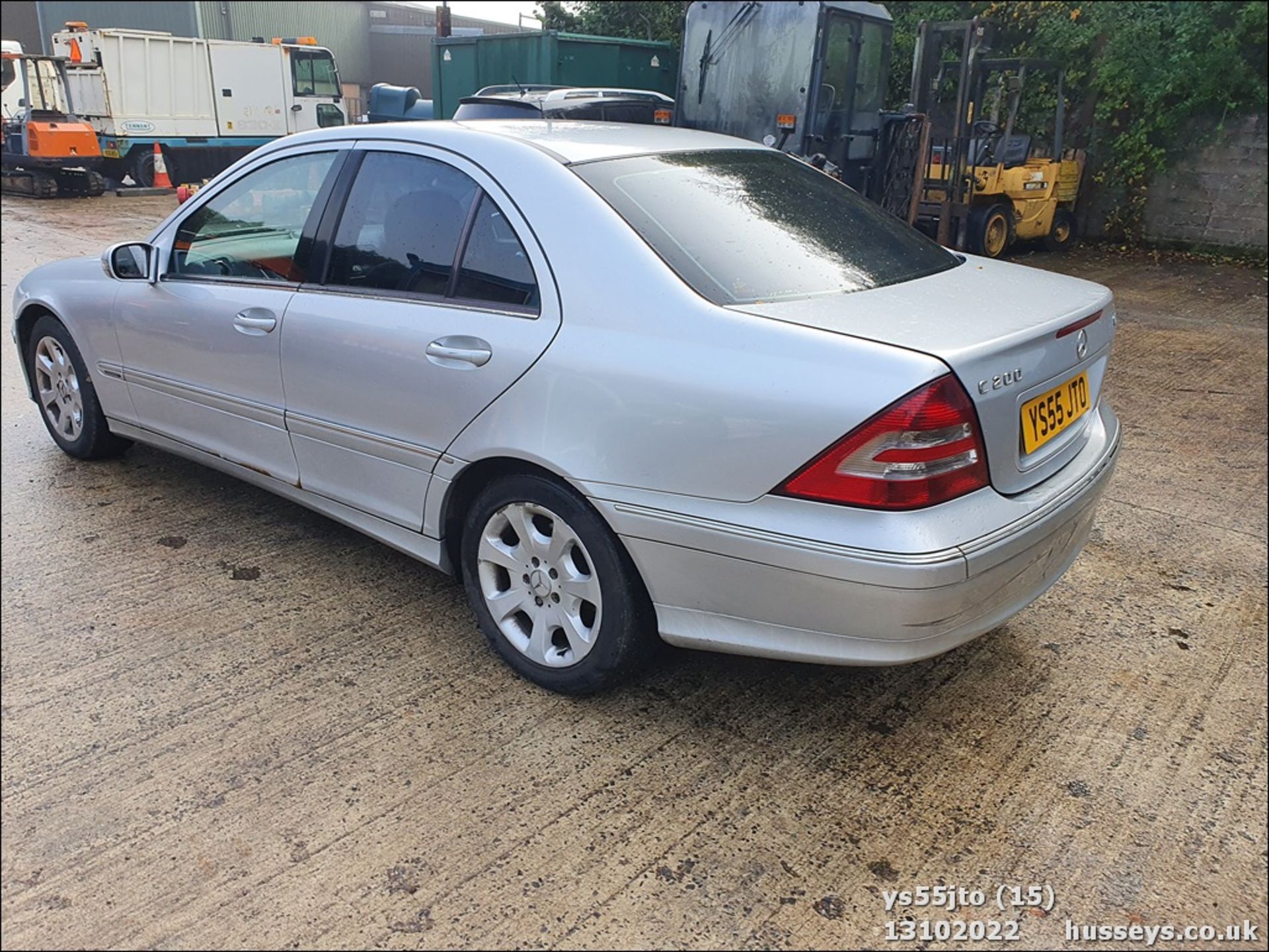 05/55 MERCEDES C200 CDI ELEGANCE SE AUTO - 2148cc 4dr Saloon (Silver, 266k) - Image 15 of 26