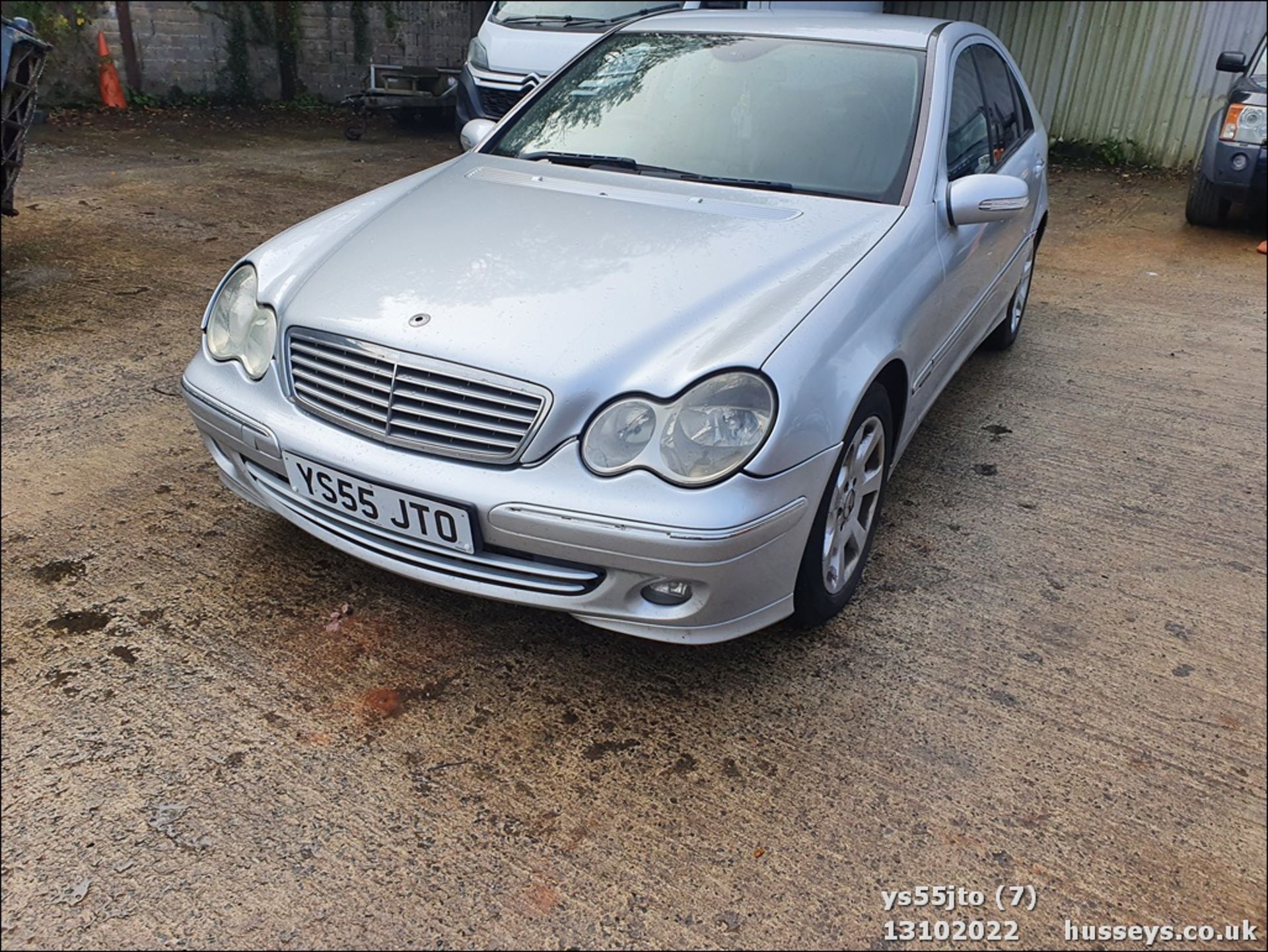 05/55 MERCEDES C200 CDI ELEGANCE SE AUTO - 2148cc 4dr Saloon (Silver, 266k) - Image 7 of 26