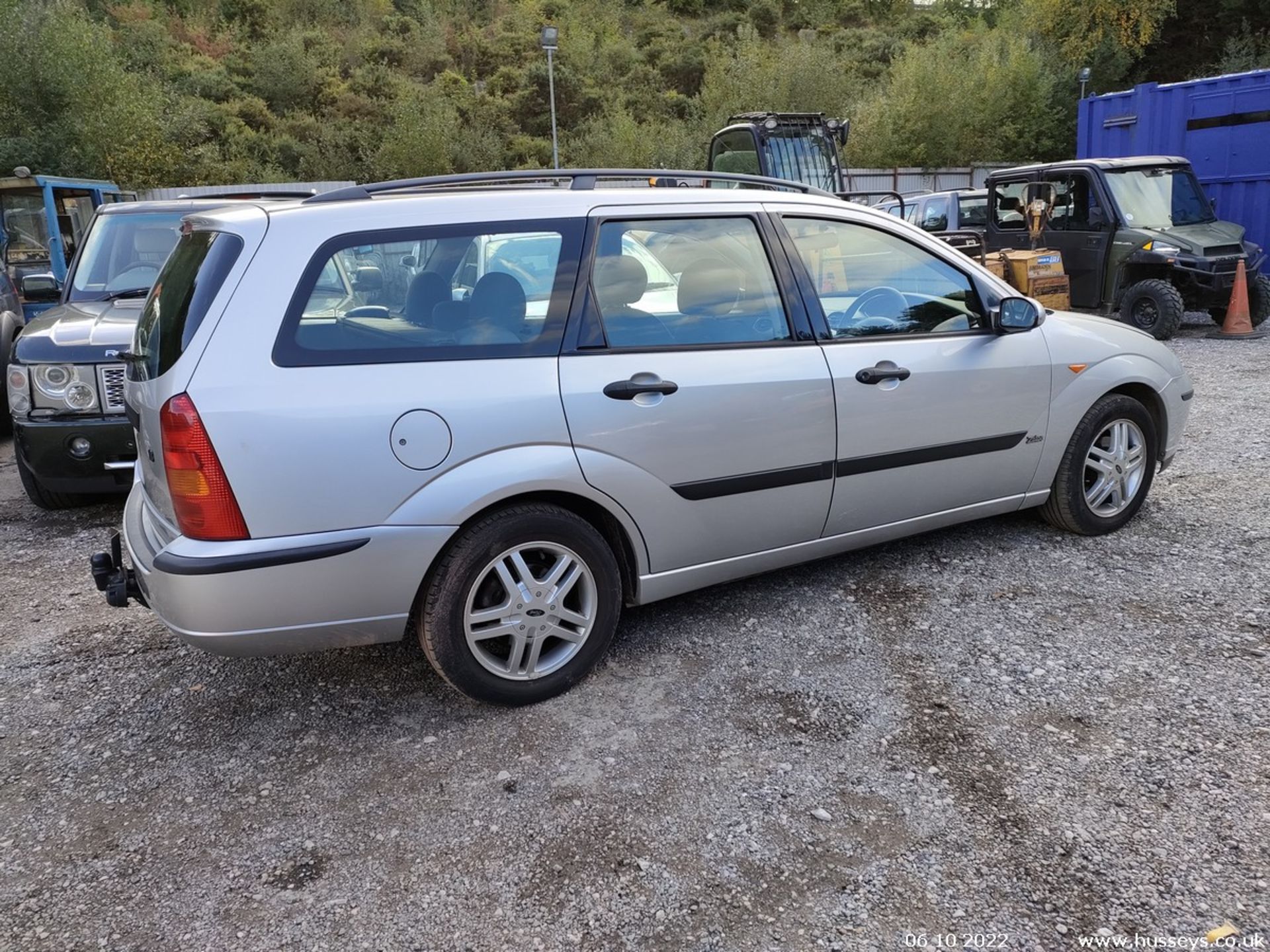 04/04 FORD FOCUS - 1796cc 5dr Estate (Silver, 62k) - Image 15 of 23