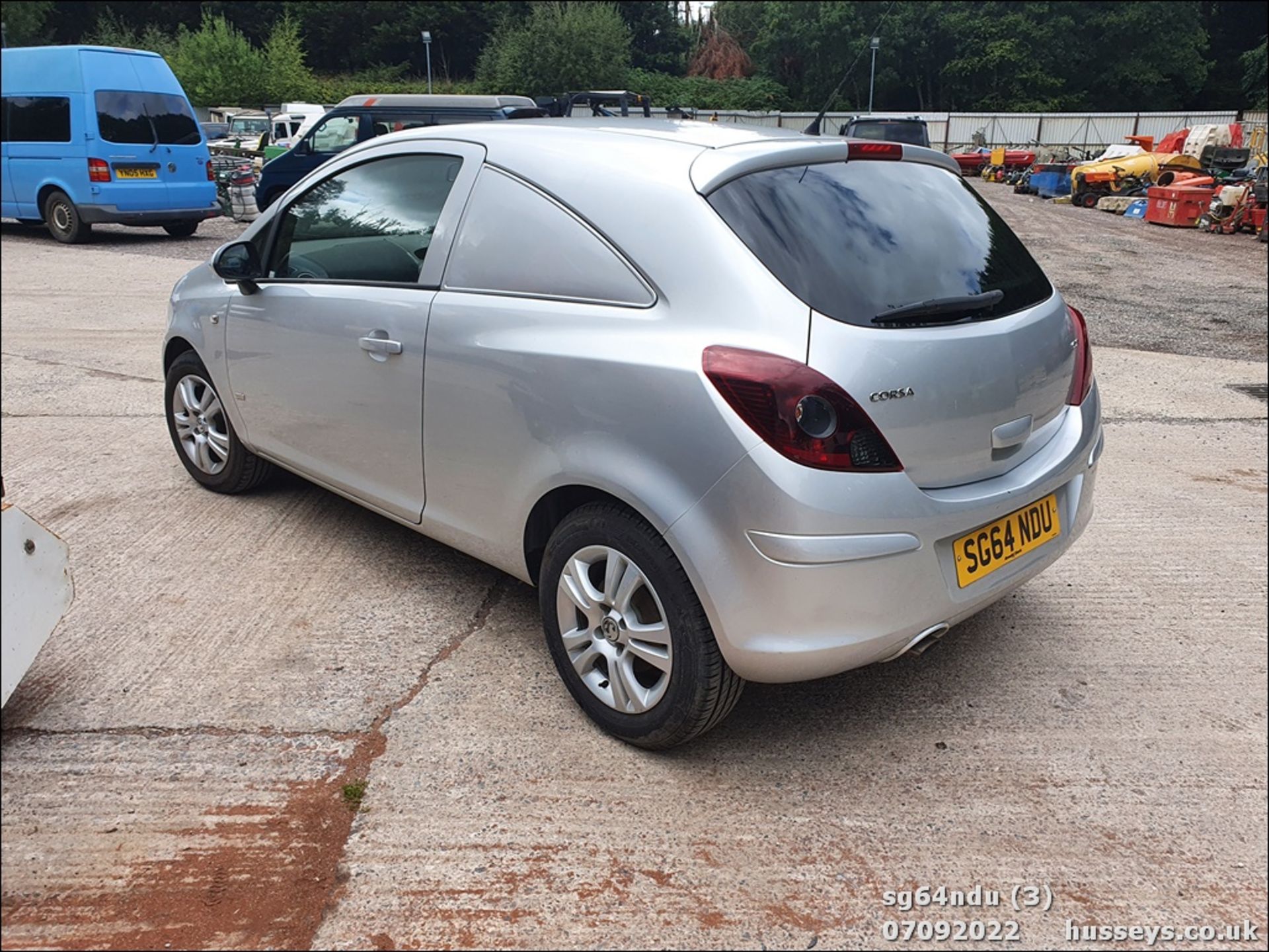 14/64 VAUXHALL CORSA SPORTIVE CDTI - 1248cc 3dr Van (Silver, 91k) - Image 4 of 20