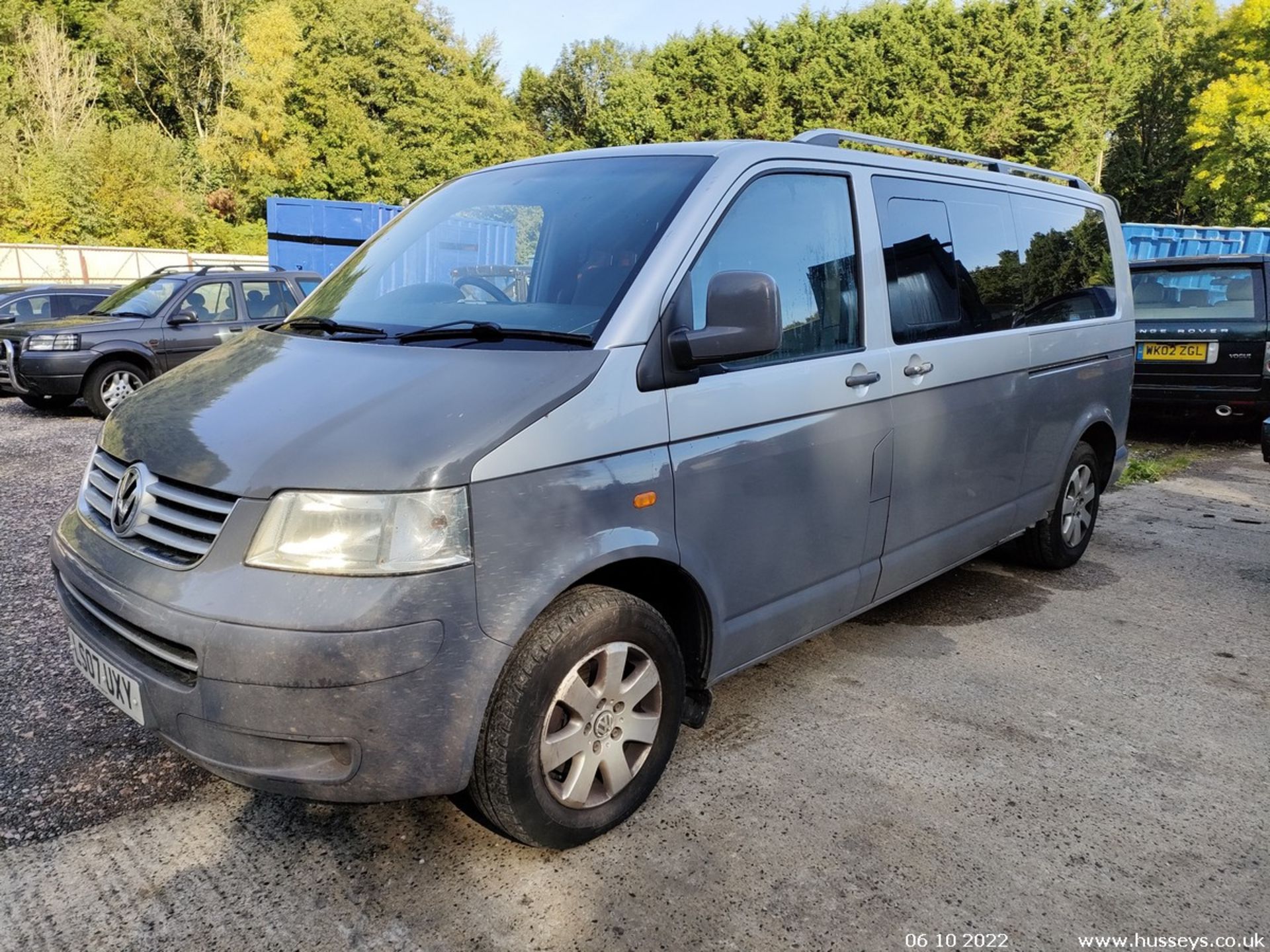 07/07 VOLKSWAGEN TRANSPORTER SHUT SE130 LWB A - 2460cc 5dr MPV (Silver) - Image 11 of 36