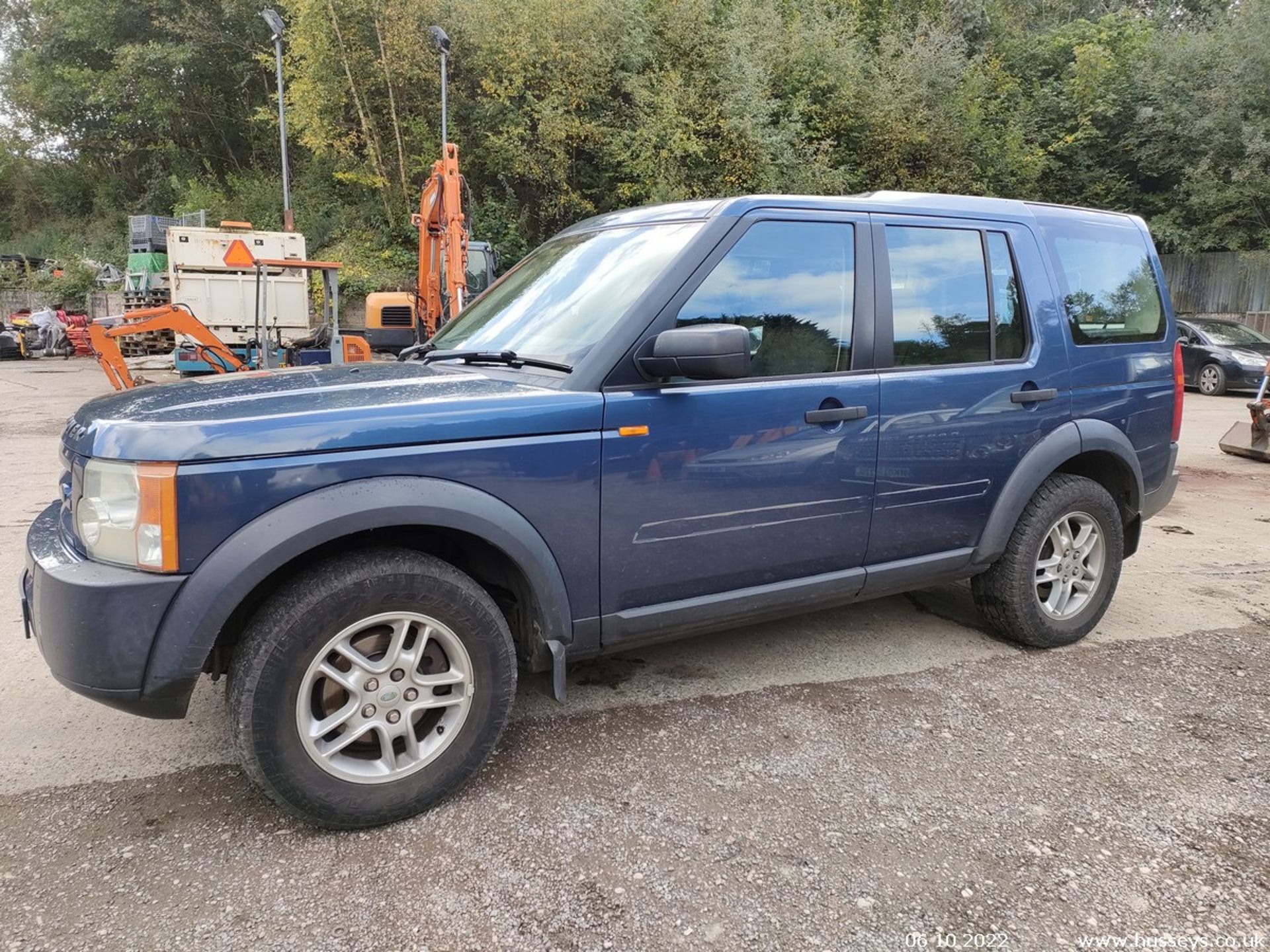 06/06 LAND ROVER DISCOVERY 3 TDV6 - 2720cc 5dr Estate (Blue, 115k) - Image 14 of 35