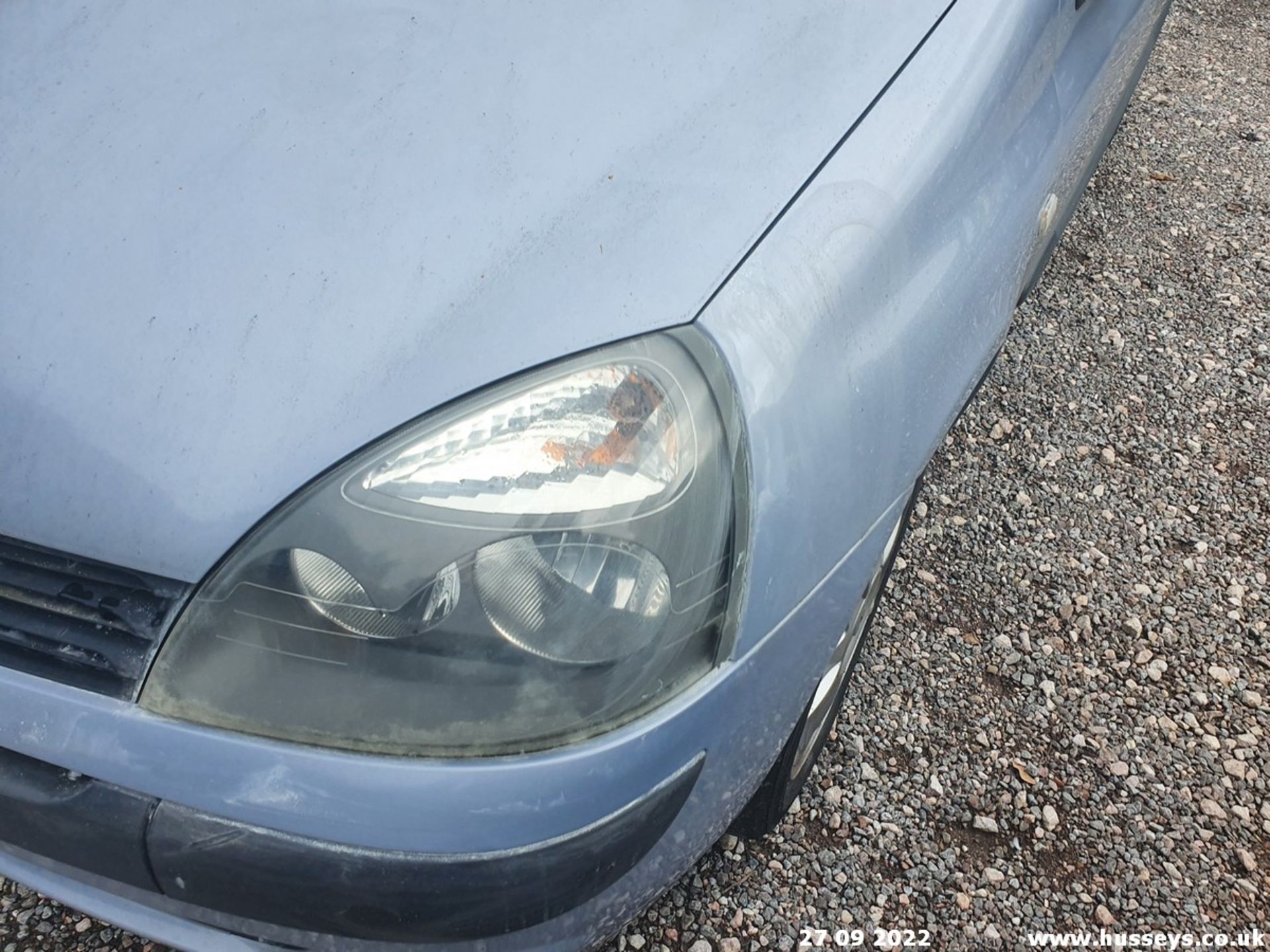 04/54 RENAULT CLIO DYNAMIQUE 16V - 1149cc 3dr Hatchback (Silver) - Image 10 of 26