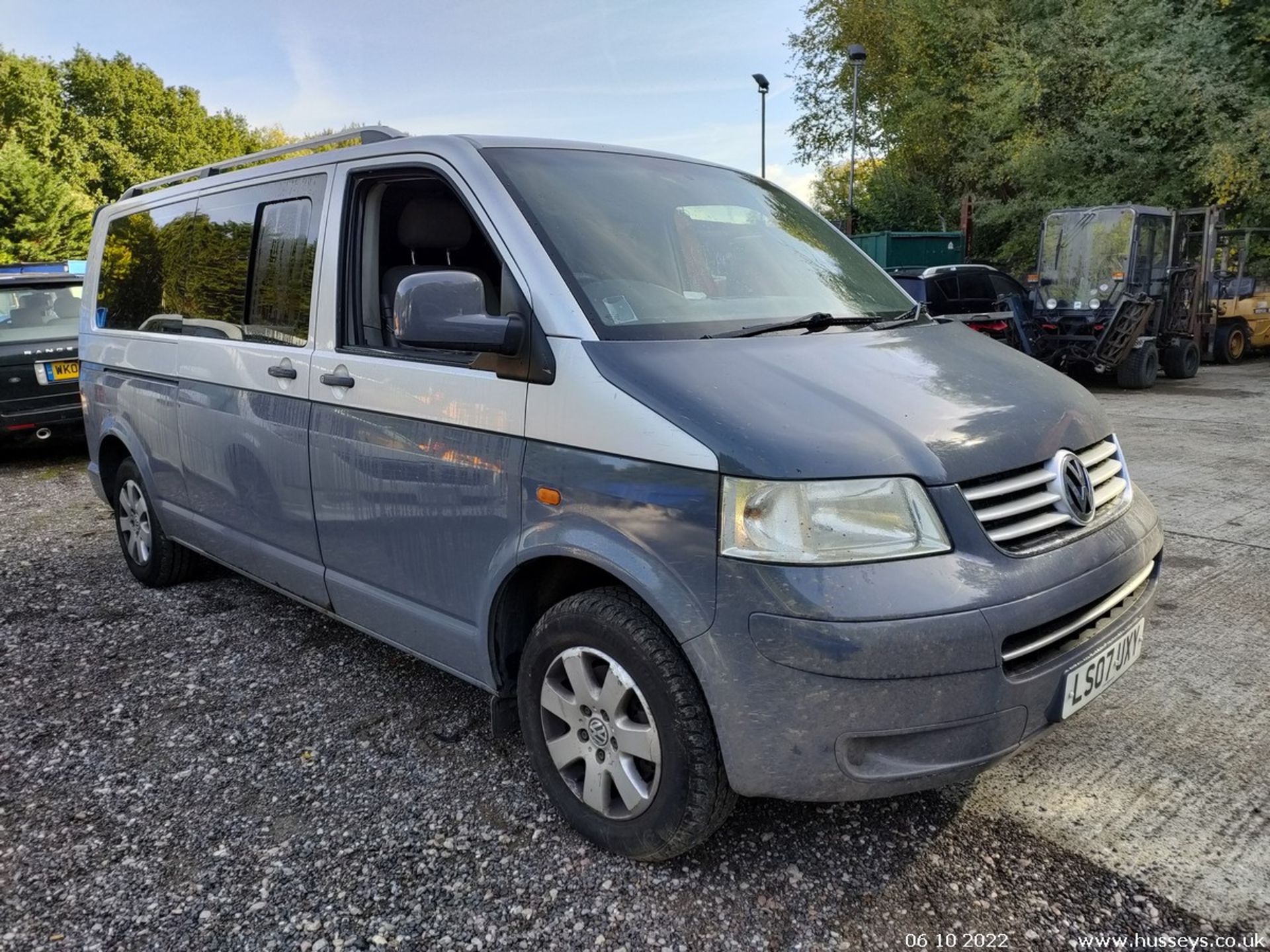 07/07 VOLKSWAGEN TRANSPORTER SHUT SE130 LWB A - 2460cc 5dr MPV (Silver)