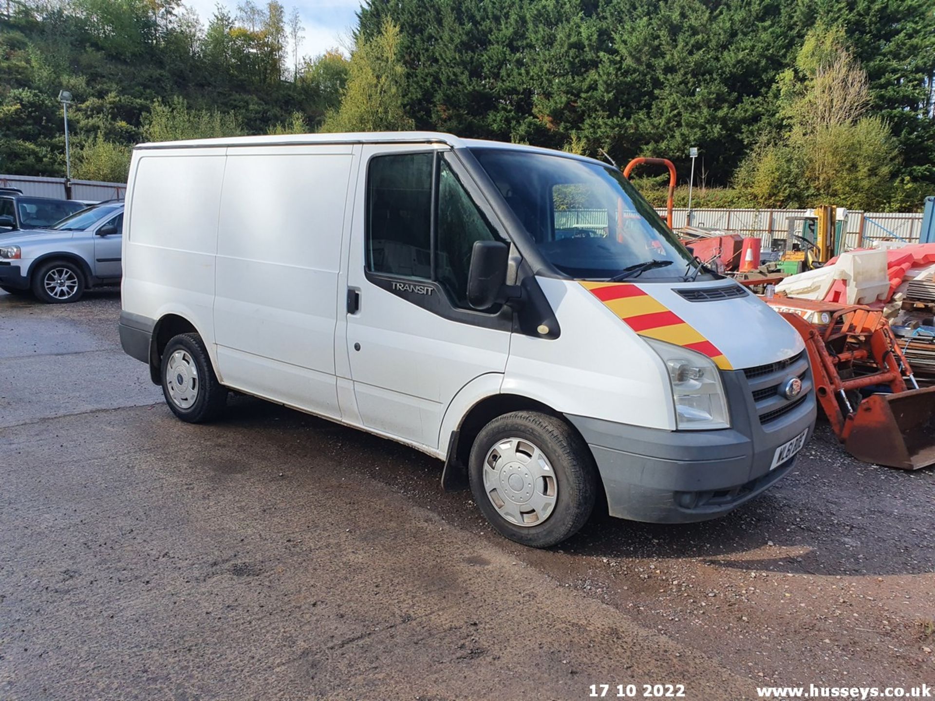 11/61 FORD TRANSIT 115 T280S FWD - 2198cc 5dr Van (White) - Image 4 of 23