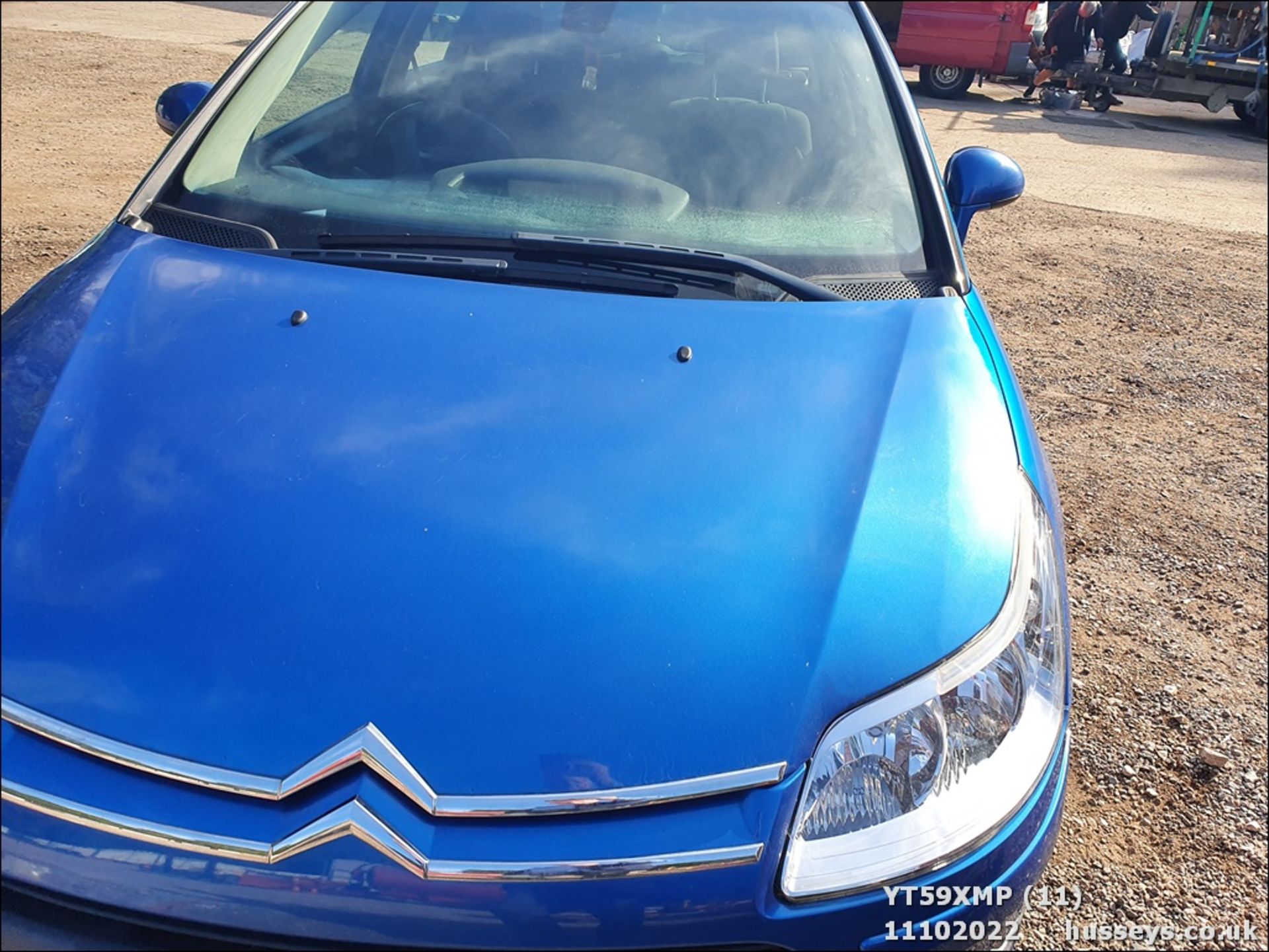 09/59 CITROEN C4 EXCLUSIVE 16V - 1598cc 5dr Hatchback (Blue) - Image 24 of 37