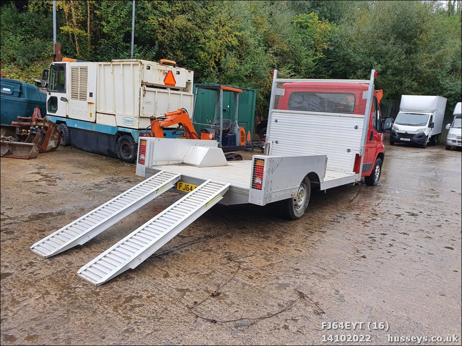 14/64 FIAT DUCATO 33 MULTIJET MWB - 2287cc 2dr (Red, 43k) - Image 17 of 30