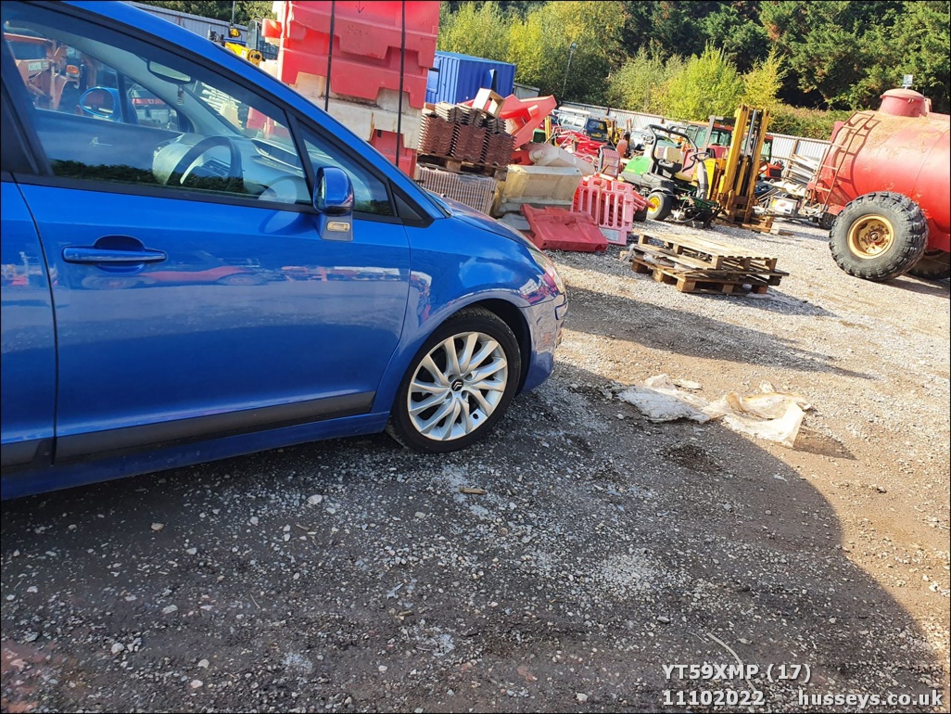 09/59 CITROEN C4 EXCLUSIVE 16V - 1598cc 5dr Hatchback (Blue) - Image 31 of 37