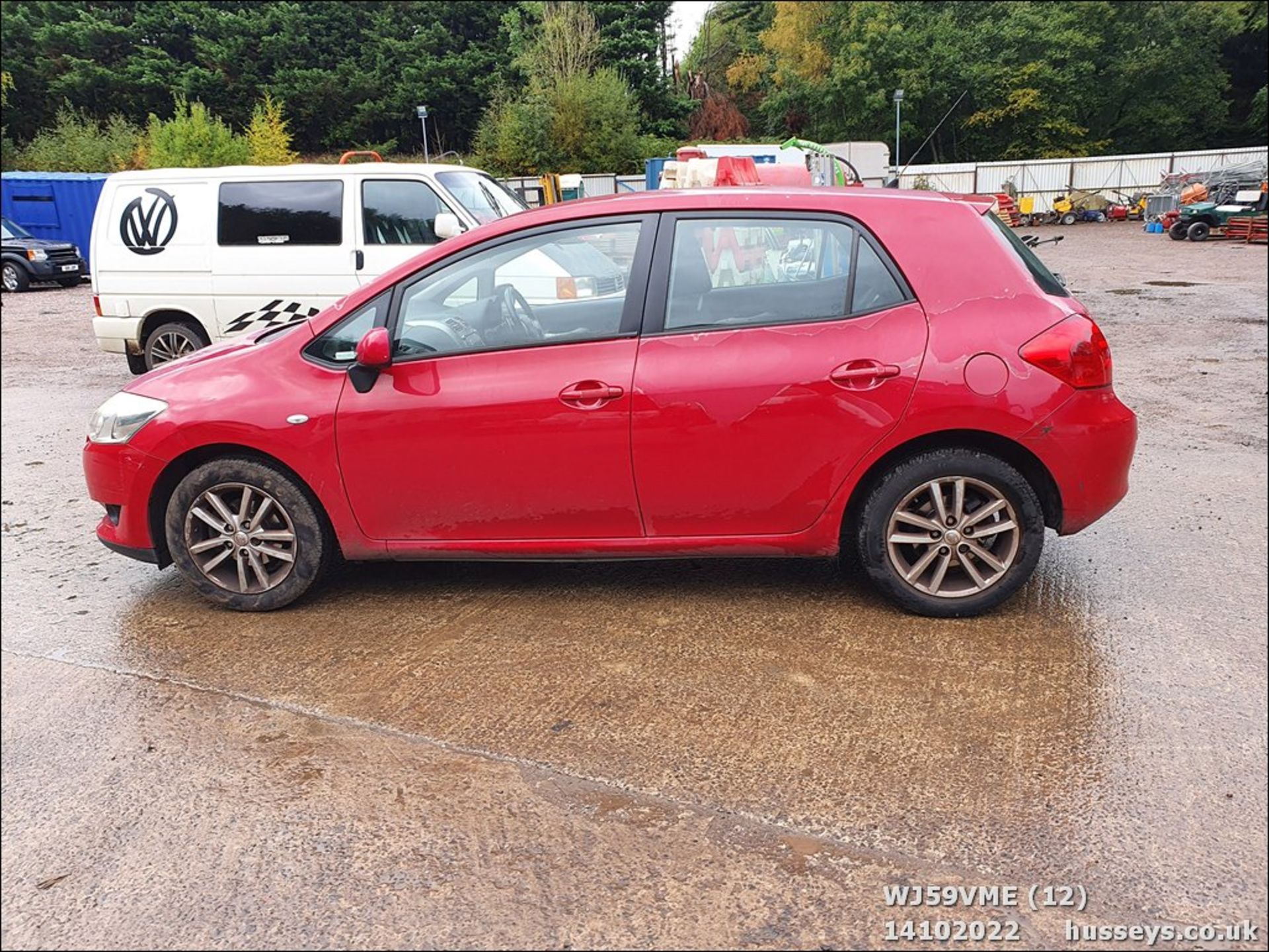 09/59 TOYOTA AURIS TR VALVEMATIC S-A - 1598cc 5dr Hatchback (Red, 183k) - Image 12 of 37