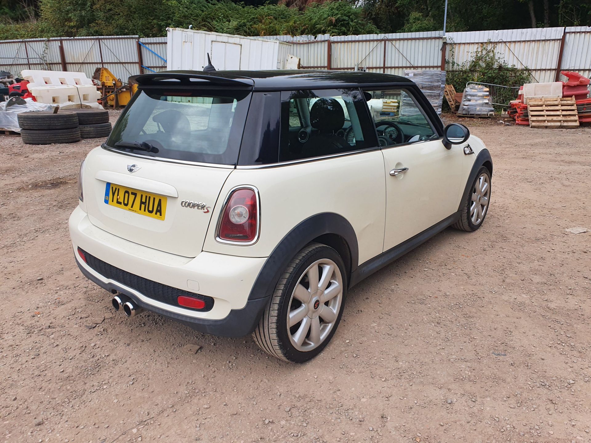 07/07 MINI COOPER S - 1598cc 3dr Hatchback (White, 95k) - Image 26 of 55