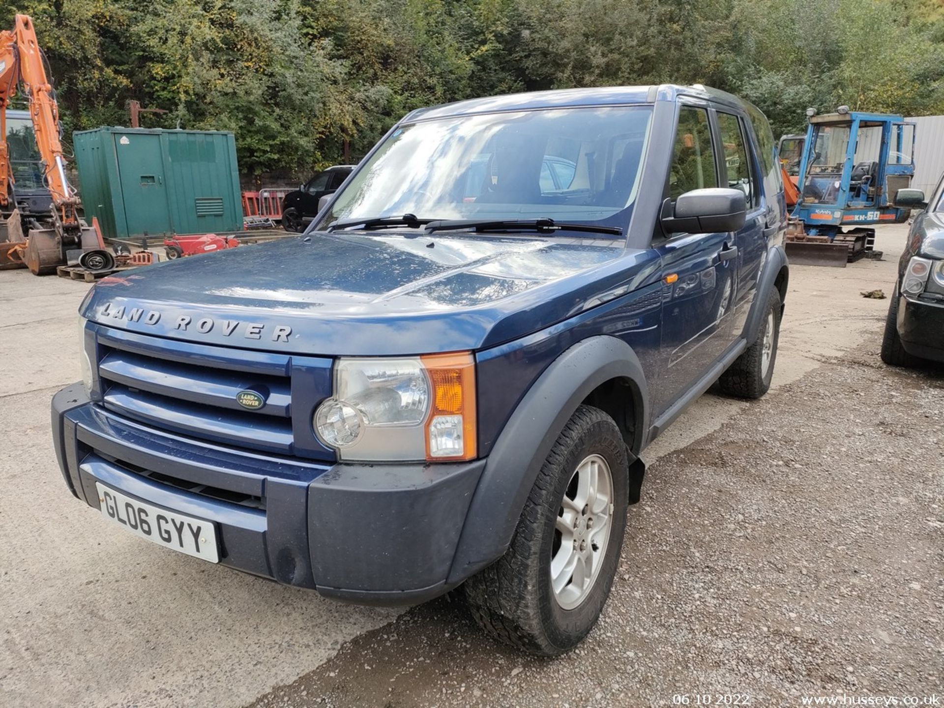 06/06 LAND ROVER DISCOVERY 3 TDV6 - 2720cc 5dr Estate (Blue, 115k) - Image 9 of 35