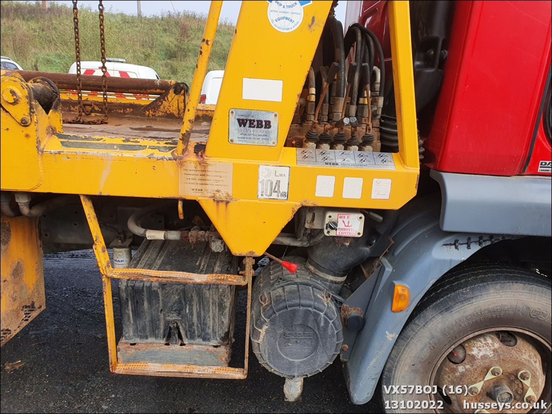 08/57 DAF TRUCKS LF - 4500cc SKIP LORRY 2dr (Red/yellow, 177k) - Image 16 of 25