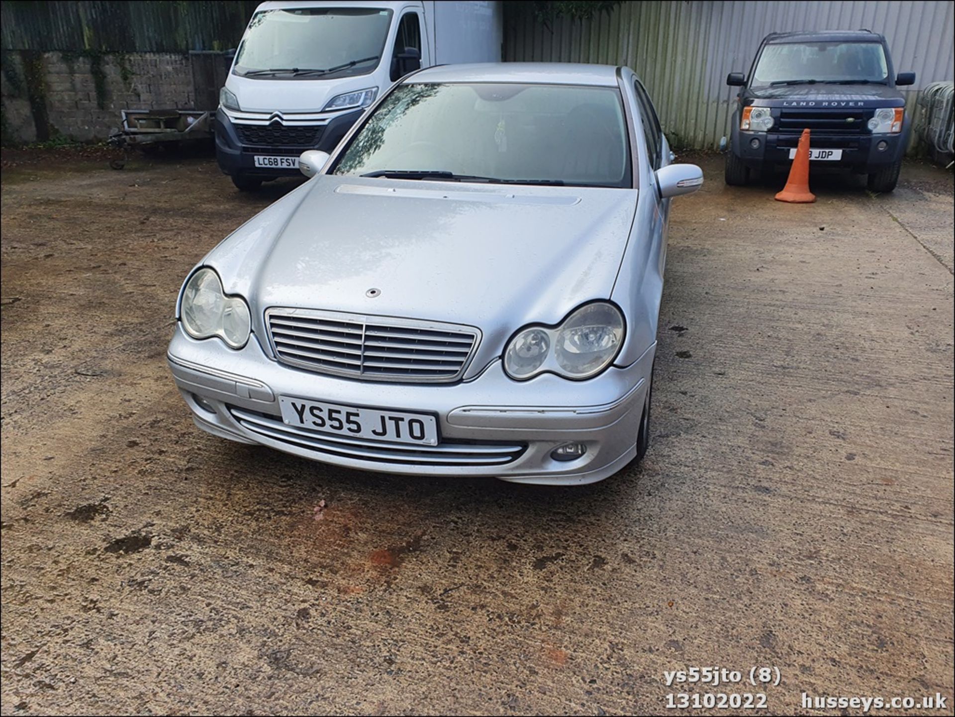 05/55 MERCEDES C200 CDI ELEGANCE SE AUTO - 2148cc 4dr Saloon (Silver, 266k) - Image 8 of 26