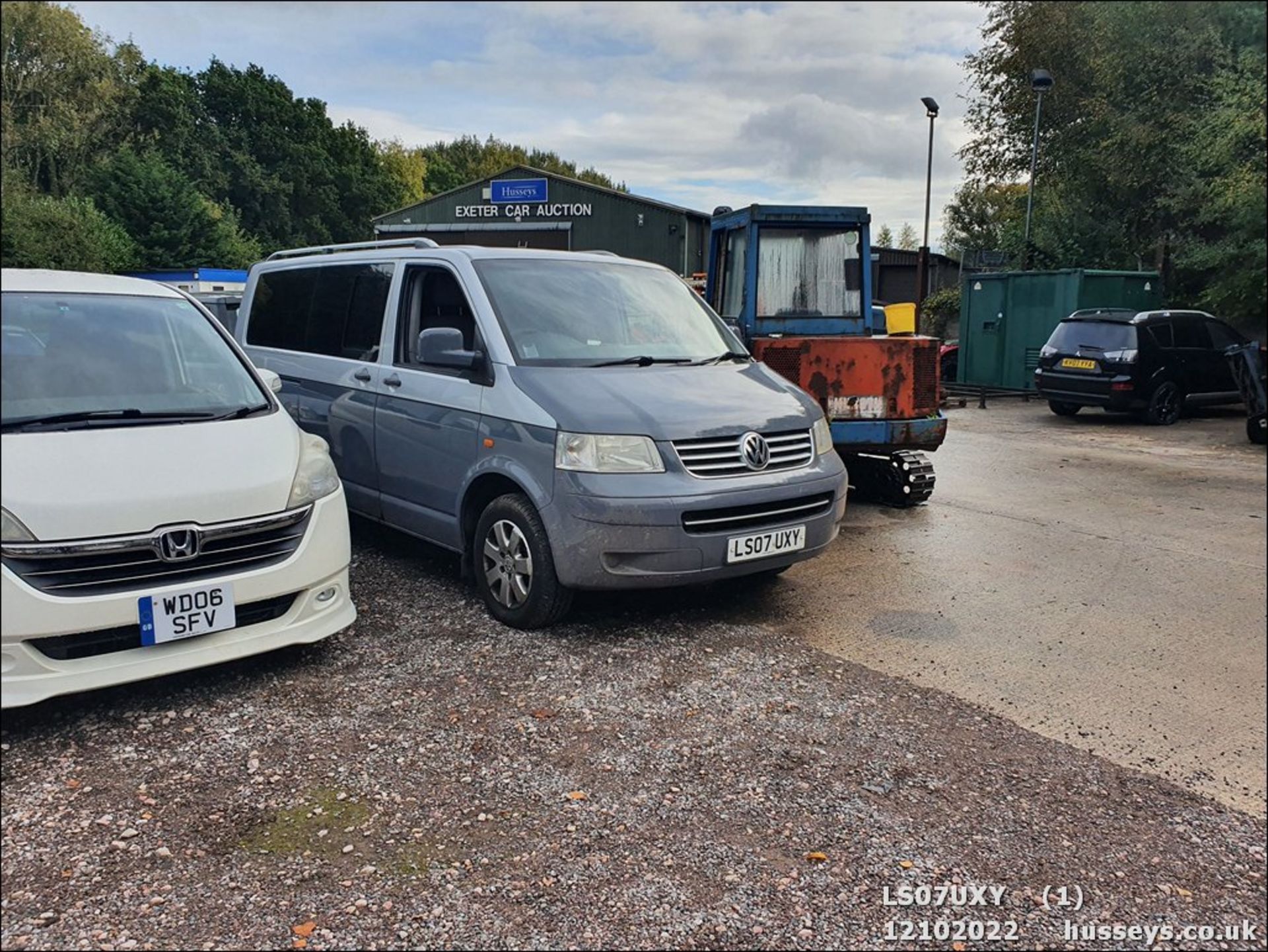 07/07 VOLKSWAGEN TRANSPORTER SHUT SE130 LWB A - 2460cc 5dr MPV (Silver) - Image 2 of 36