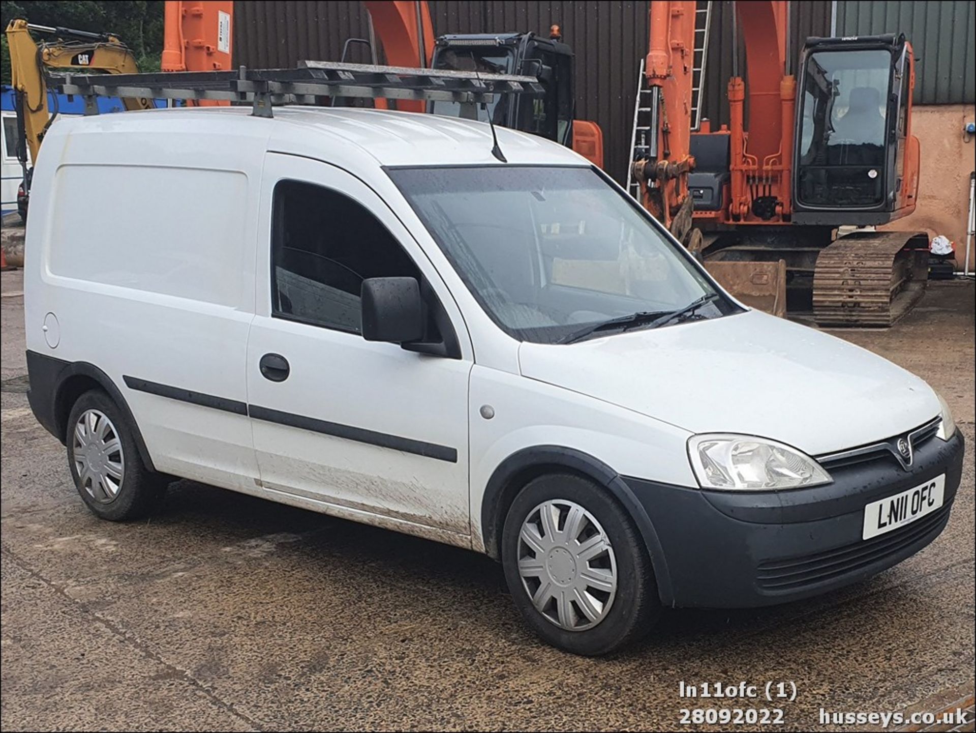 11/11 VAUXHALL COMBO 1700 CDTI 16V - 1686cc 5dr Van (White, 188k)