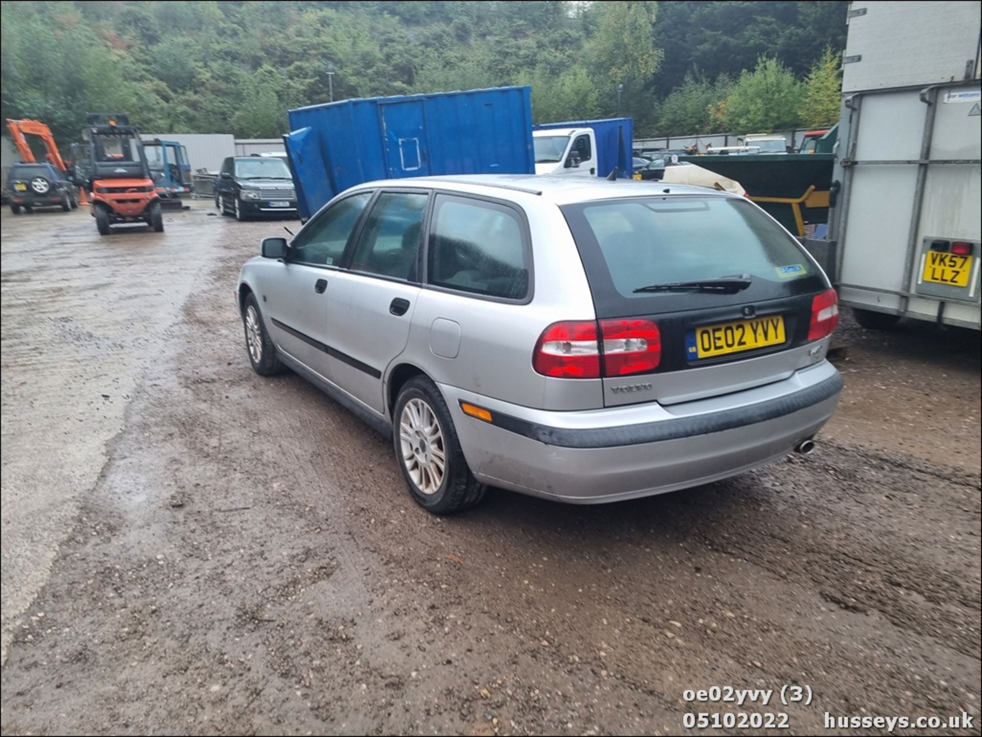 02/02 VOLVO V40 S - 1783cc 5dr Estate (Silver, 139k) - Image 3 of 21