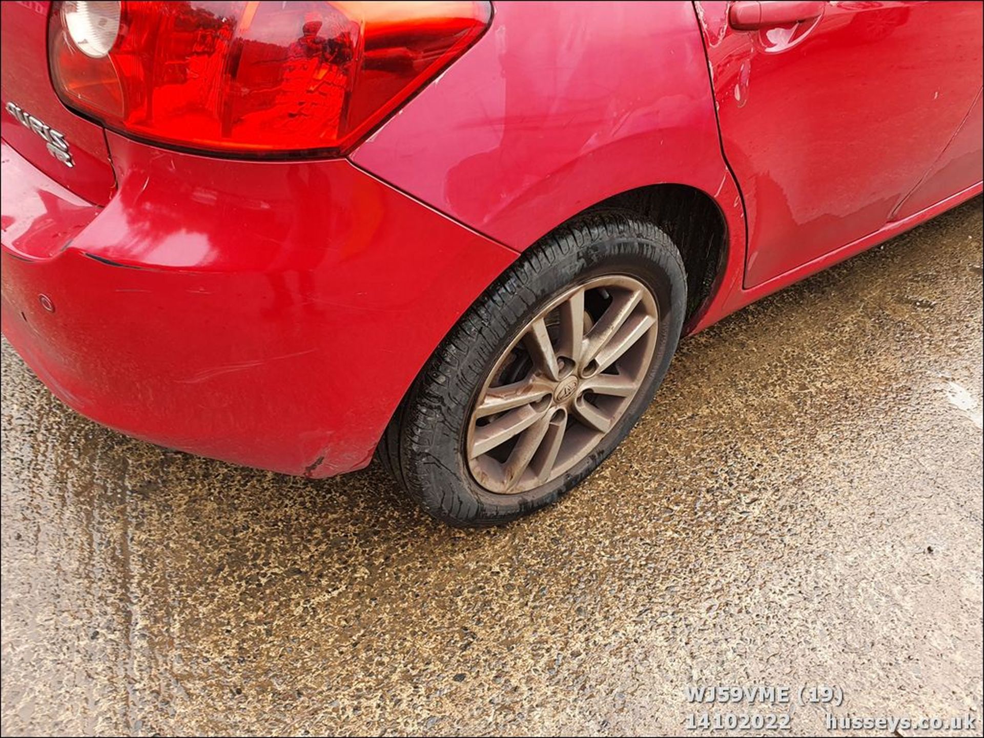 09/59 TOYOTA AURIS TR VALVEMATIC S-A - 1598cc 5dr Hatchback (Red, 183k) - Image 19 of 37