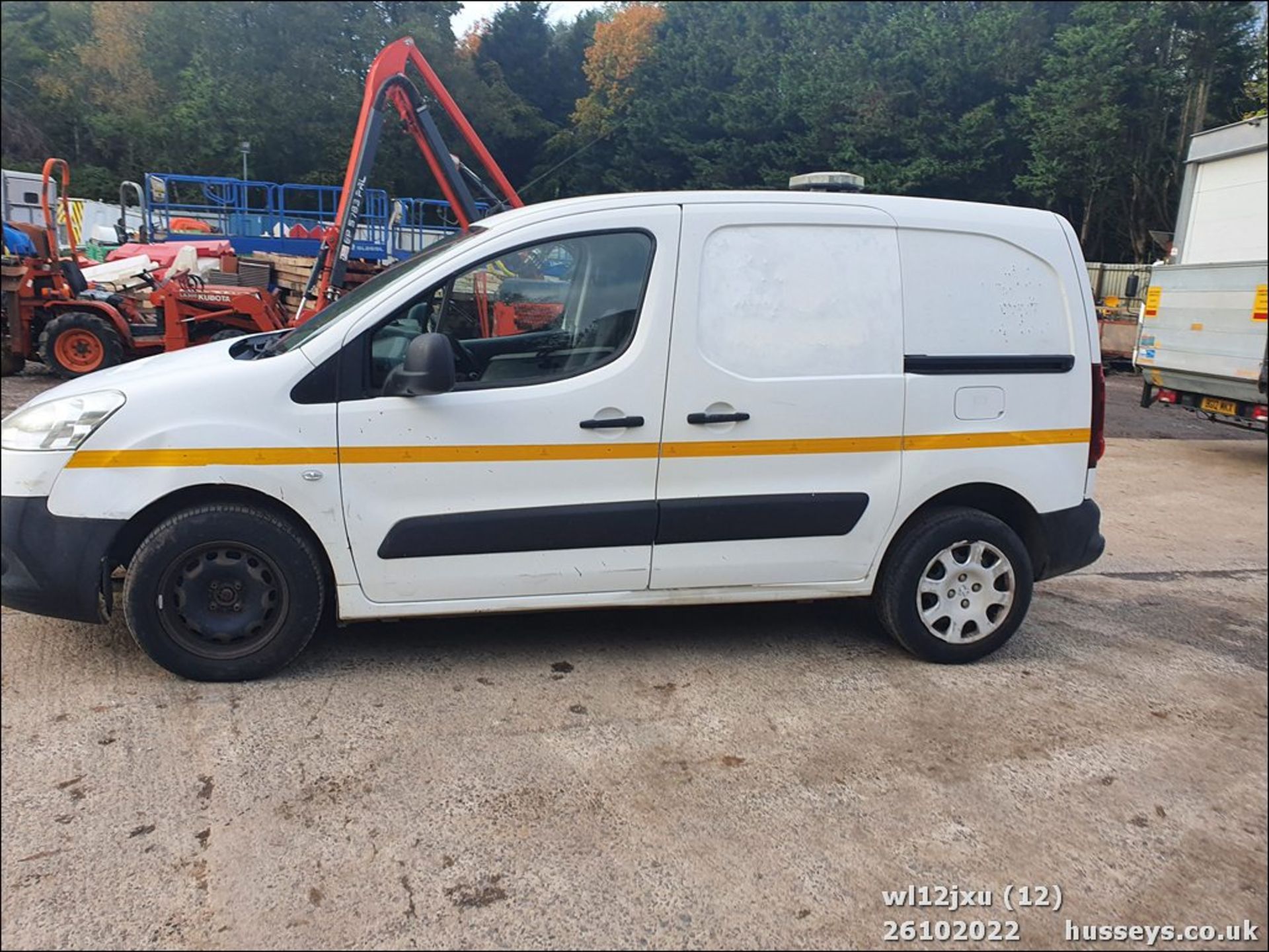 12/12 PEUGEOT PARTNER 850 SE L1 HDI - 1560cc 5dr Van (White, 103k) - Image 12 of 30