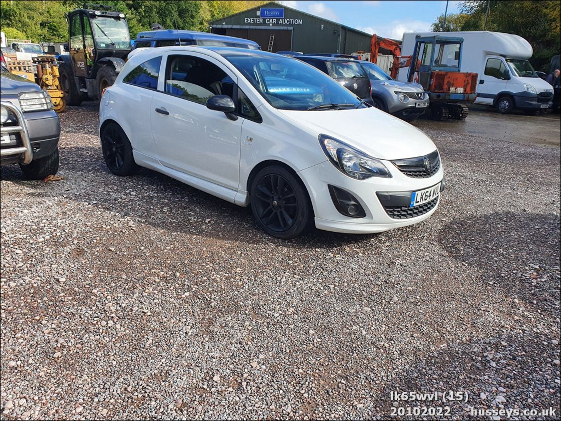 14/64 VAUXHALL CORSA LIMITED EDITION - 1229cc 3dr Hatchback (White, 90k) - Image 15 of 31