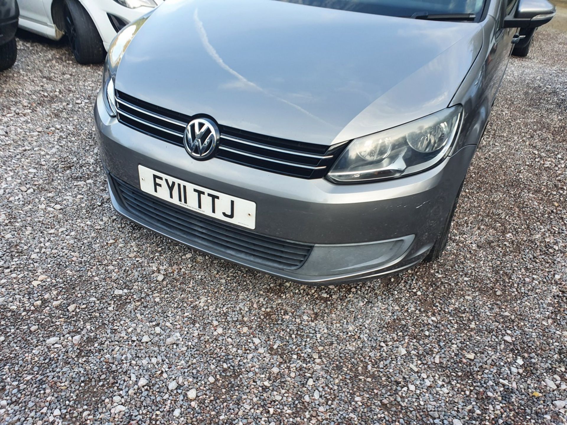 11/11 VOLKSWAGEN TOURAN S TDI 106 - 1598cc 5dr MPV (Grey, 137k) - Image 21 of 46