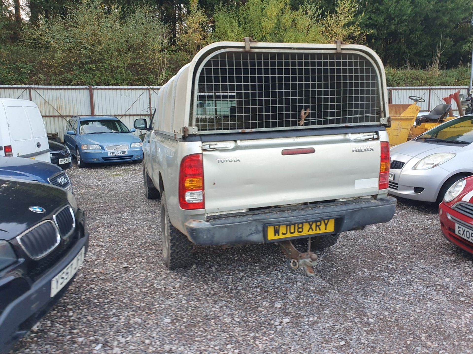 08/08 TOYOTA HILUX HL2 D-4D 4X4 S/C - 2494cc 2dr 4x4 (Silver, 78k) - Image 24 of 32