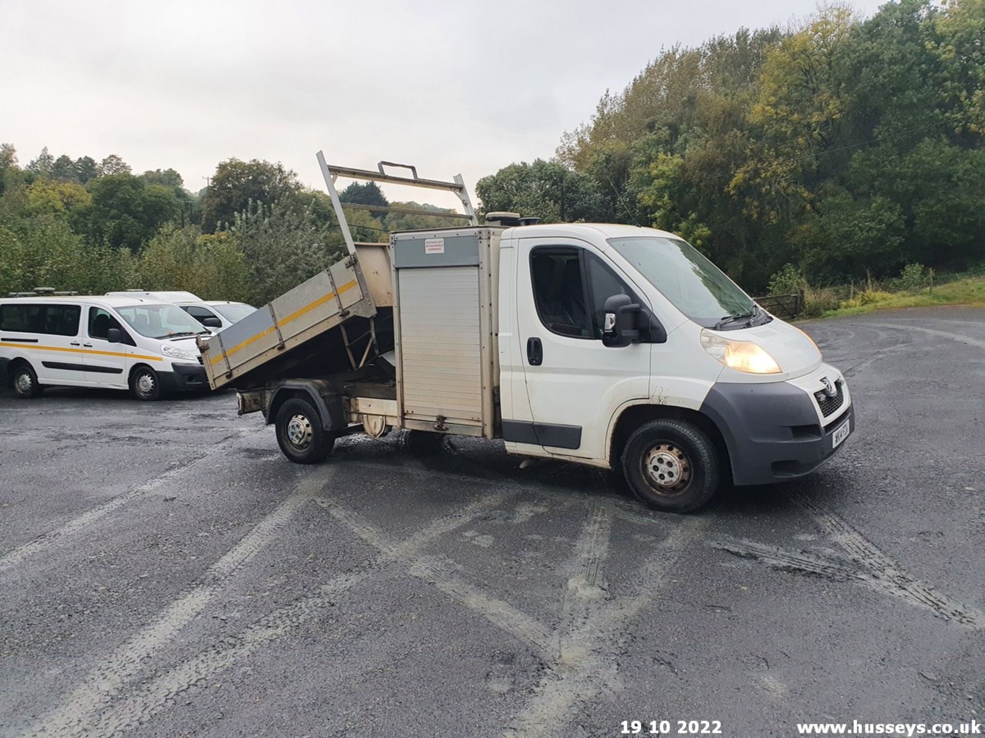 14/14 PEUGEOT BOXER 335 L2S HDI - 2198cc 2dr Tipper (White, 112k) - Image 29 of 32