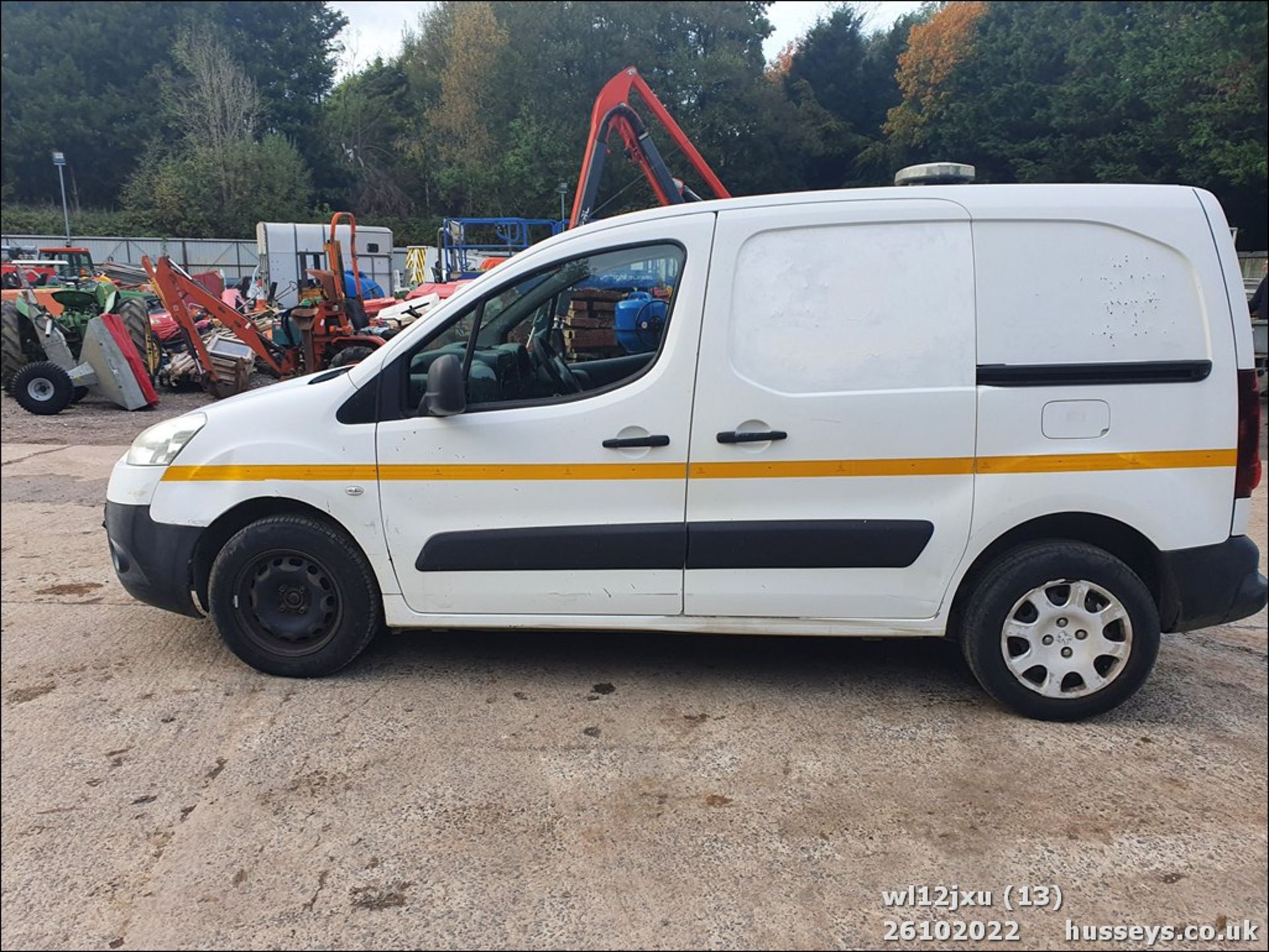 12/12 PEUGEOT PARTNER 850 SE L1 HDI - 1560cc 5dr Van (White, 103k) - Image 13 of 30