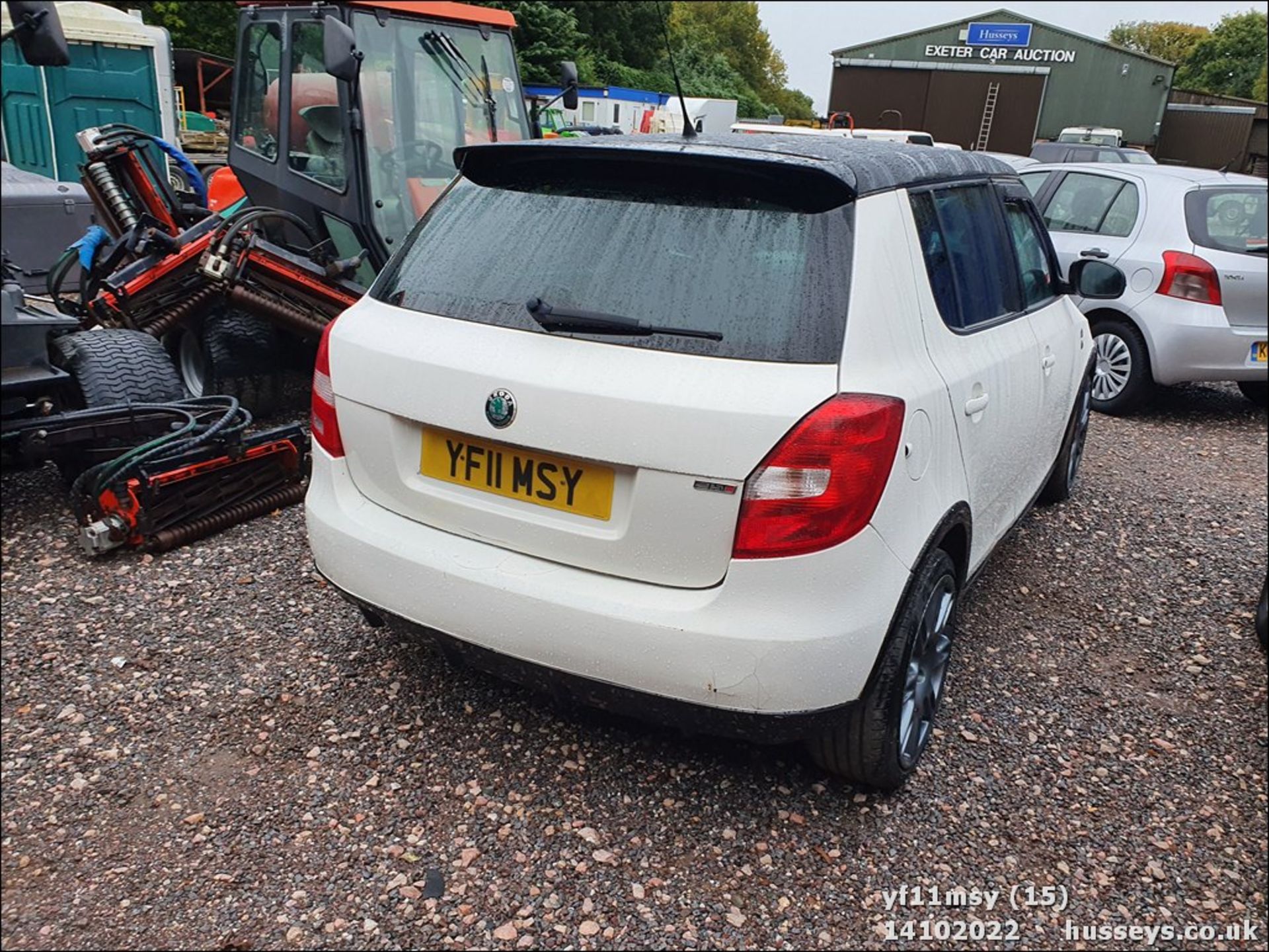 11/11 SKODA FABIA MONTE CARLO TSI - 1197cc 5dr Hatchback (White) - Image 16 of 29