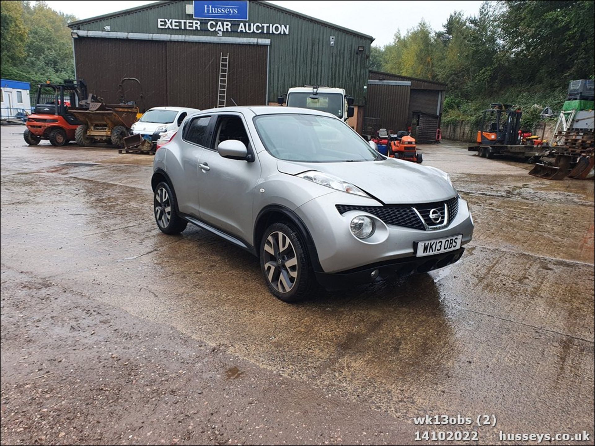 13/13 NISSAN JUKE ACENTA PREMIUM CVT - 1598cc 5dr Hatchback (Silver, 66k) - Image 2 of 42