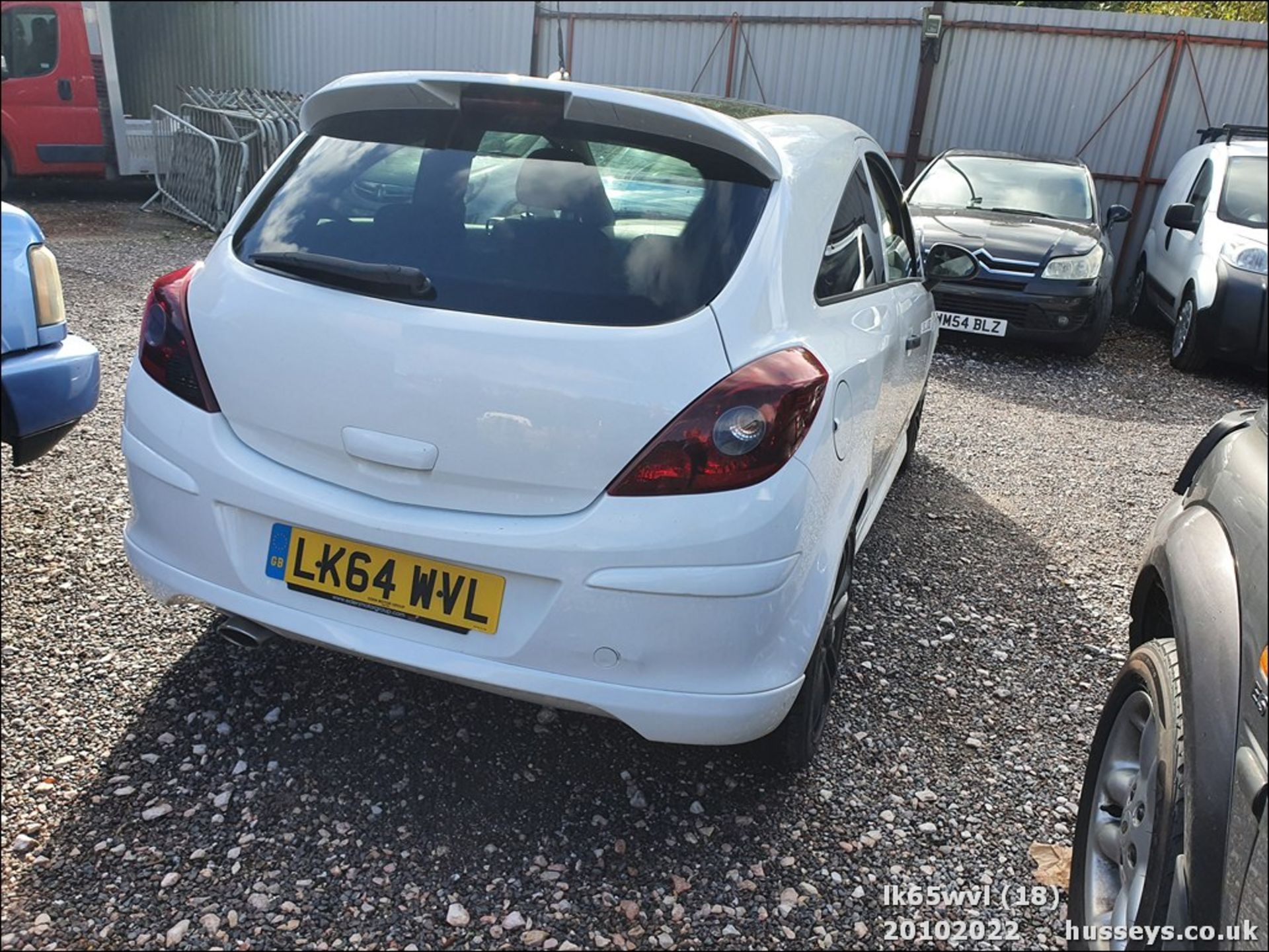 14/64 VAUXHALL CORSA LIMITED EDITION - 1229cc 3dr Hatchback (White, 90k) - Image 18 of 31