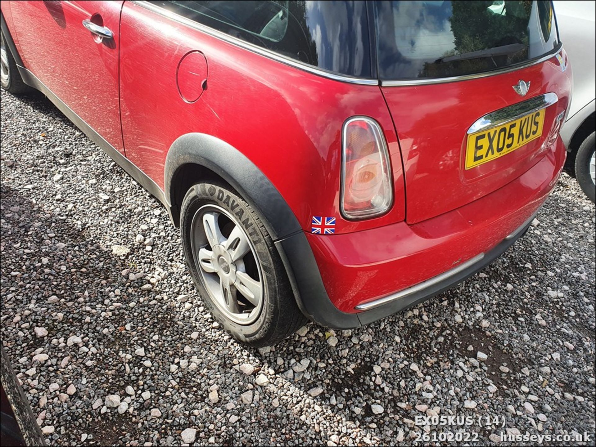 05/05 MINI MINI ONE - 1598cc 3dr Hatchback (Red, 148k) - Image 14 of 27