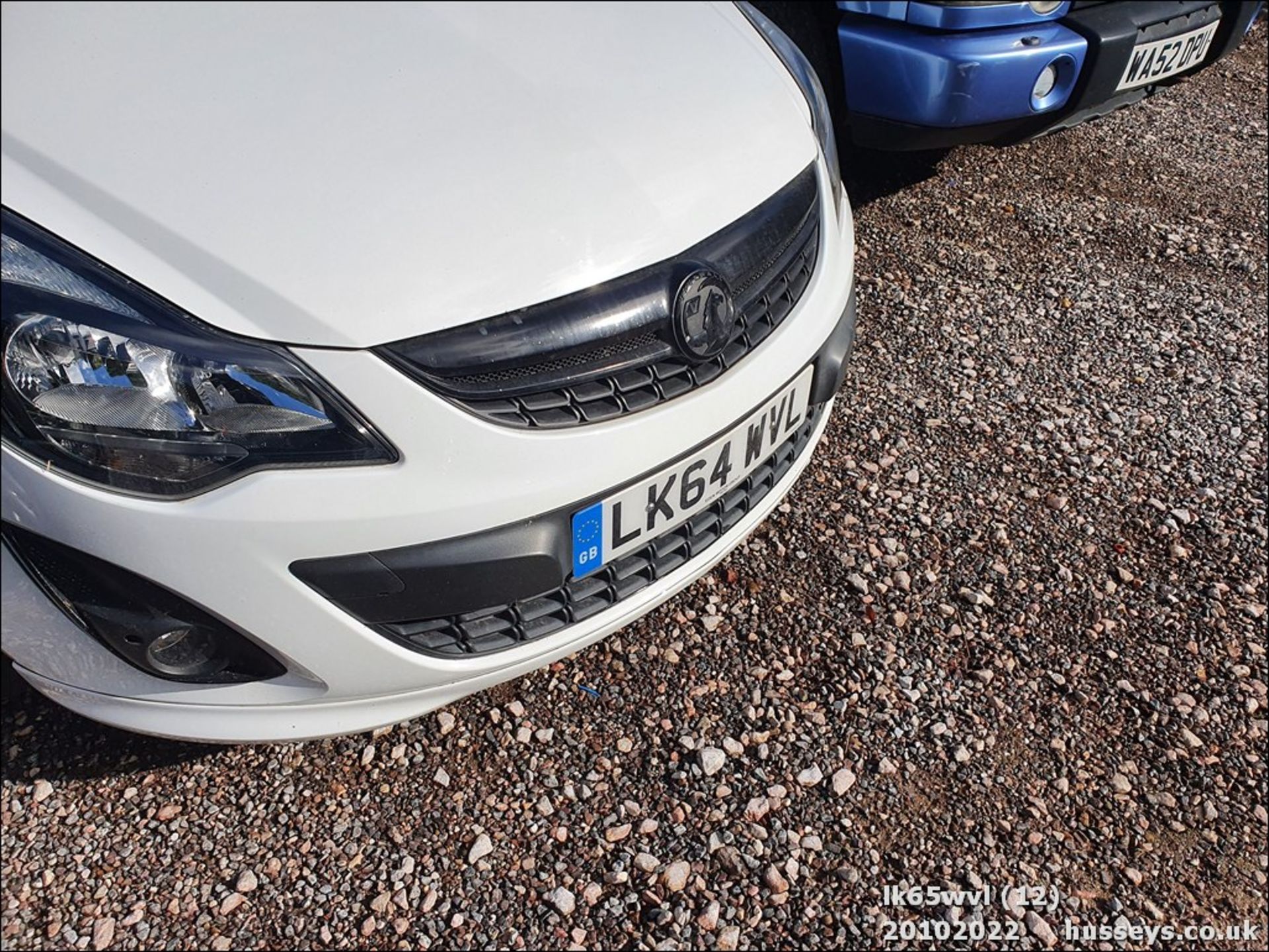 14/64 VAUXHALL CORSA LIMITED EDITION - 1229cc 3dr Hatchback (White, 90k) - Image 13 of 31