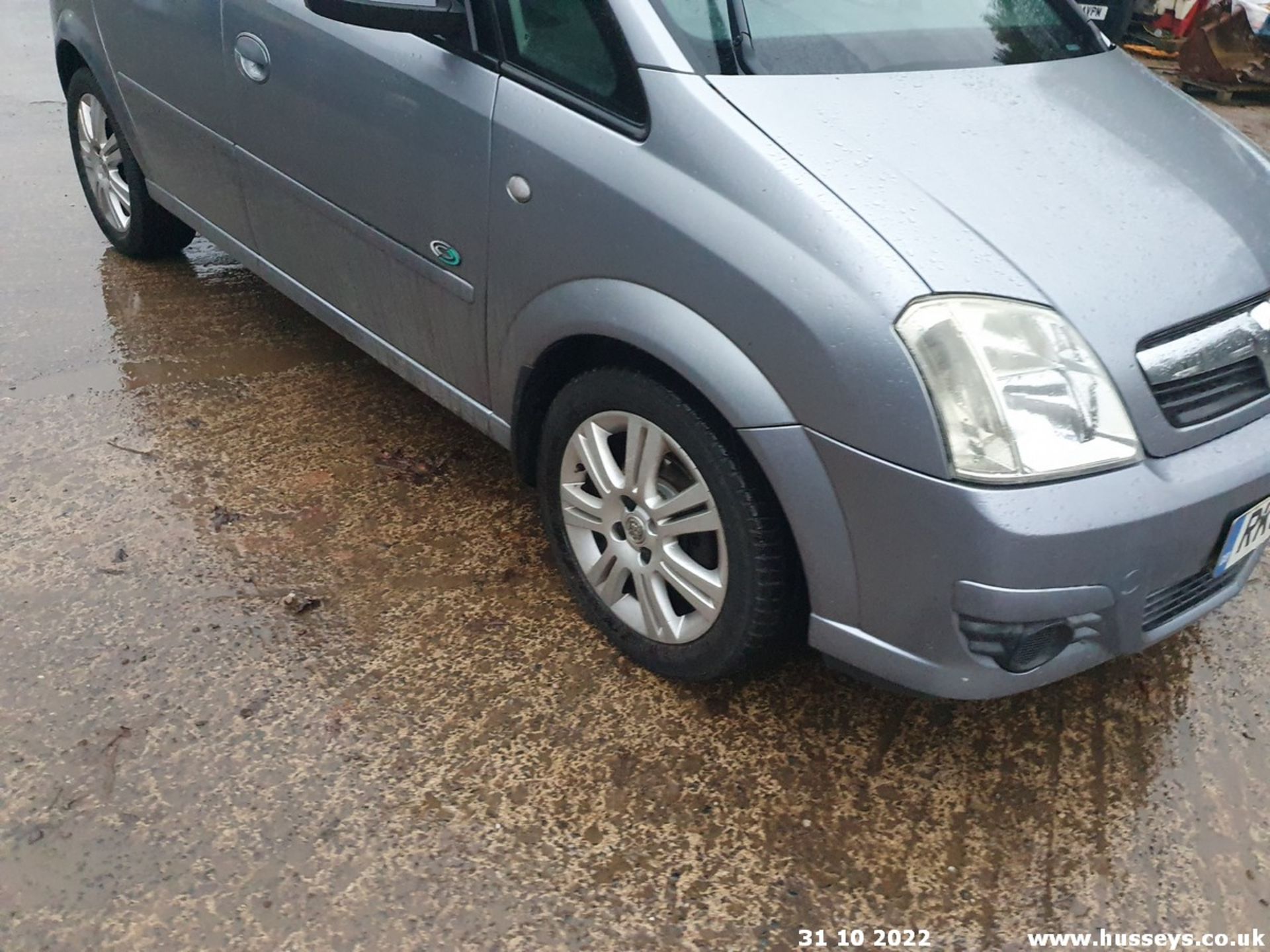 06/06 VAUXHALL MERIVA ACTIVE - 1364cc 5dr MPV (Silver, 66k) - Image 33 of 36