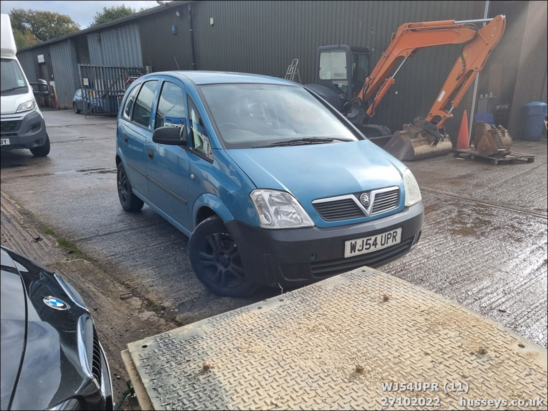 04/54 VAUXHALL MERIVA LIFE 8V - 1598cc 5dr MPV (Blue) - Image 11 of 24