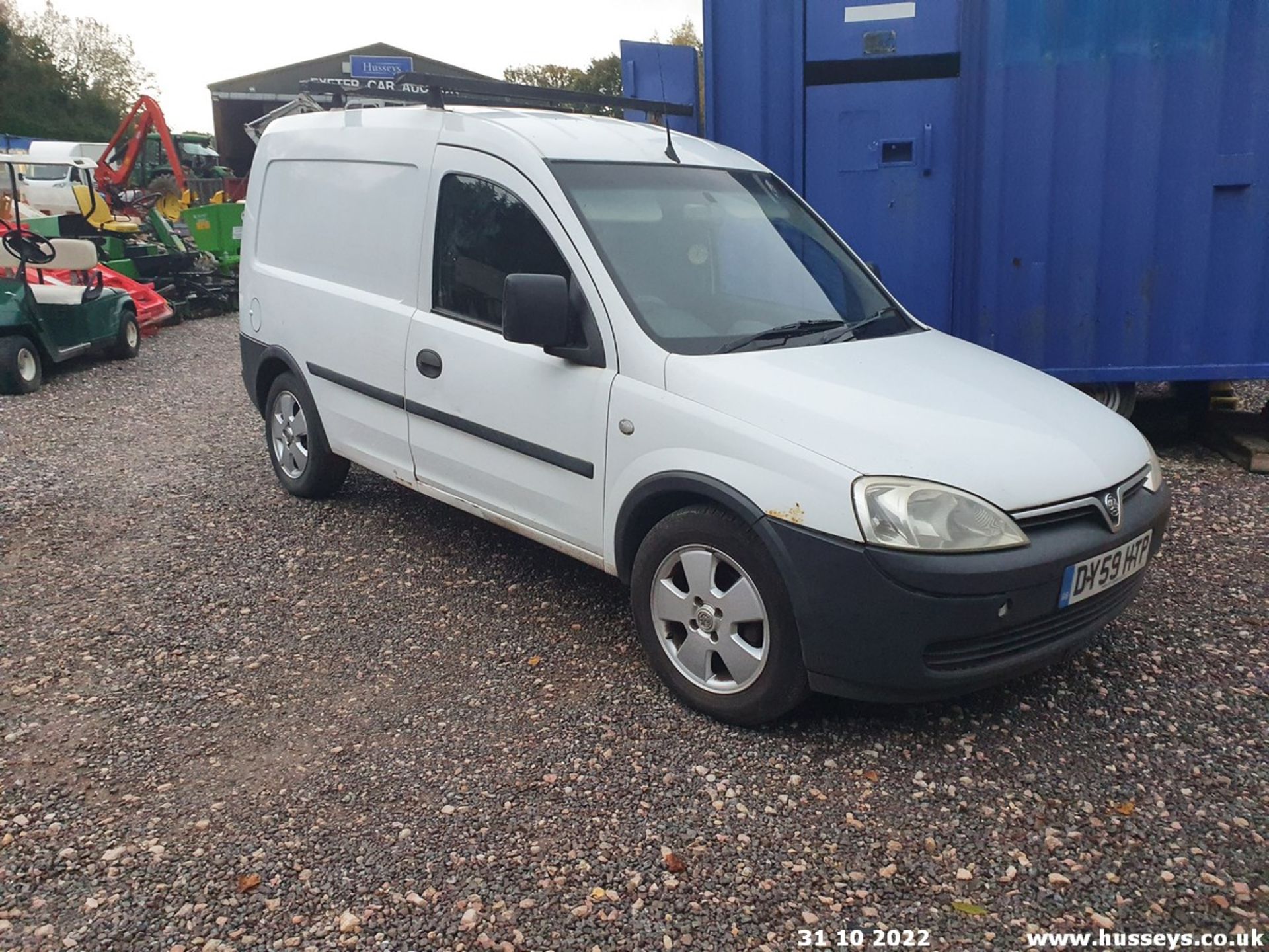 09/59 VAUXHALL COMBO 1700 CDTI - 1248cc 3.dr Van (White) - Image 18 of 27