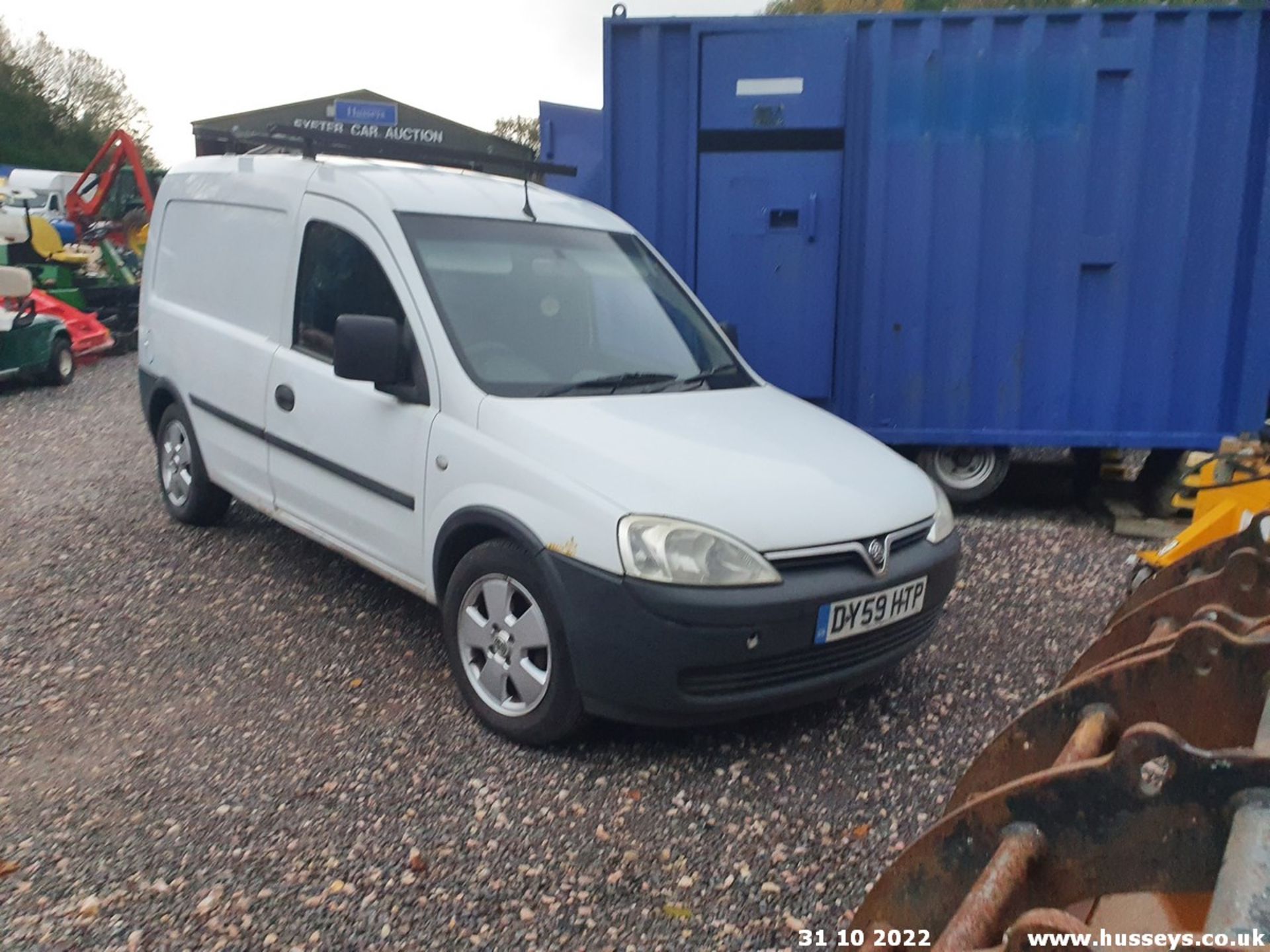 09/59 VAUXHALL COMBO 1700 CDTI - 1248cc 3.dr Van (White) - Image 19 of 27